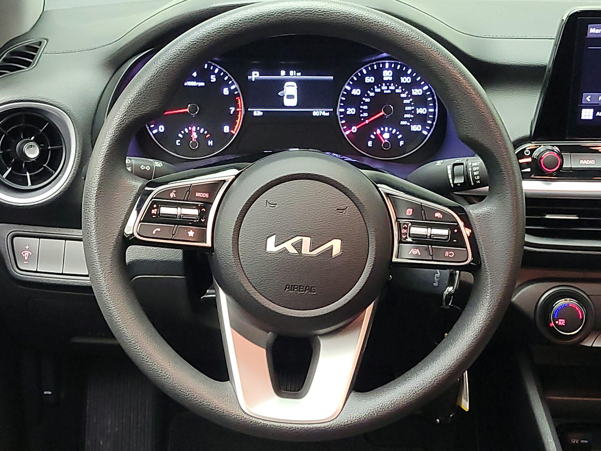 Thumbnail: 2024 Kia Forte - 10