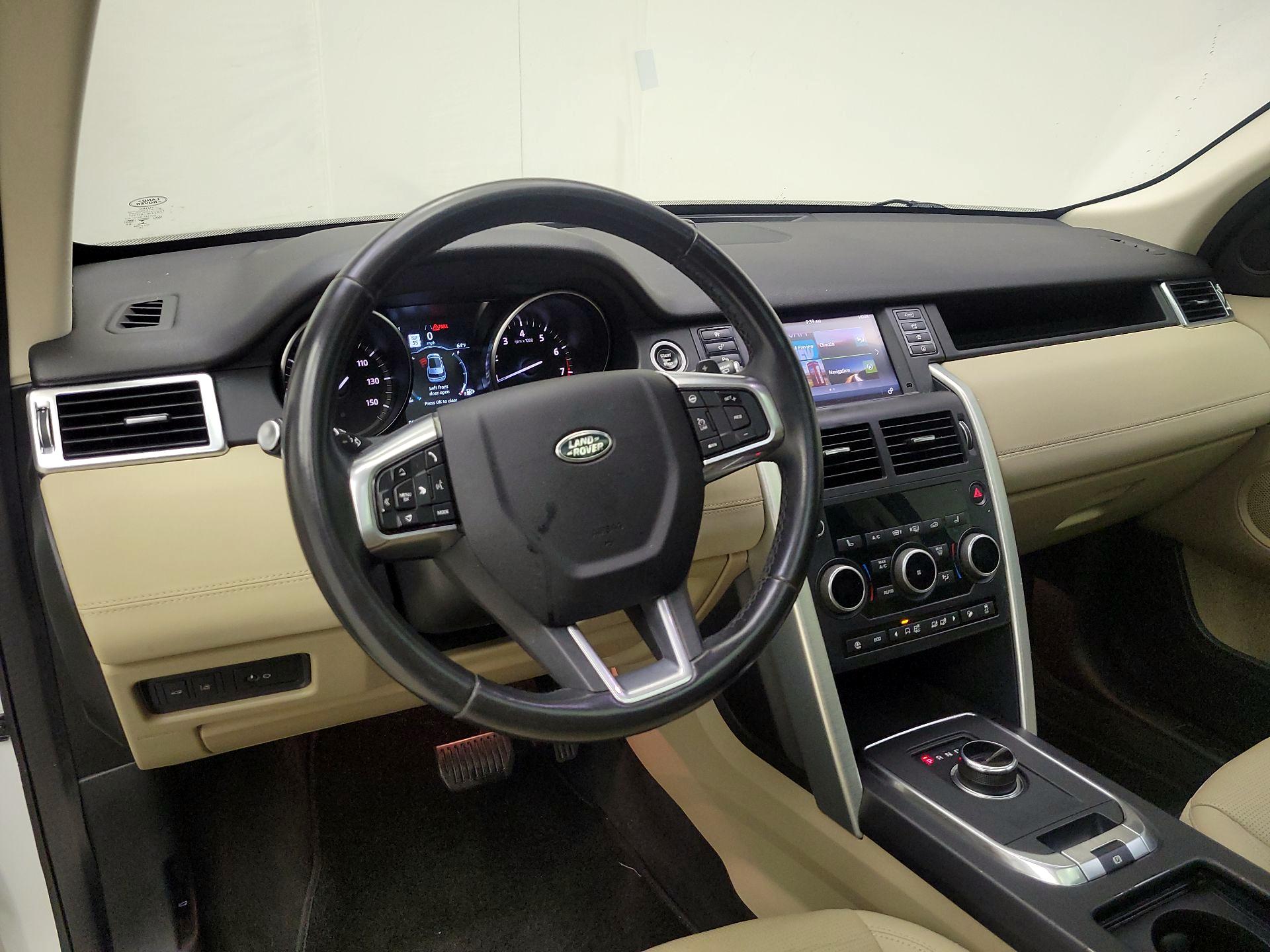 Thumbnail: 2019 Land Rover Discovery Sport - 9