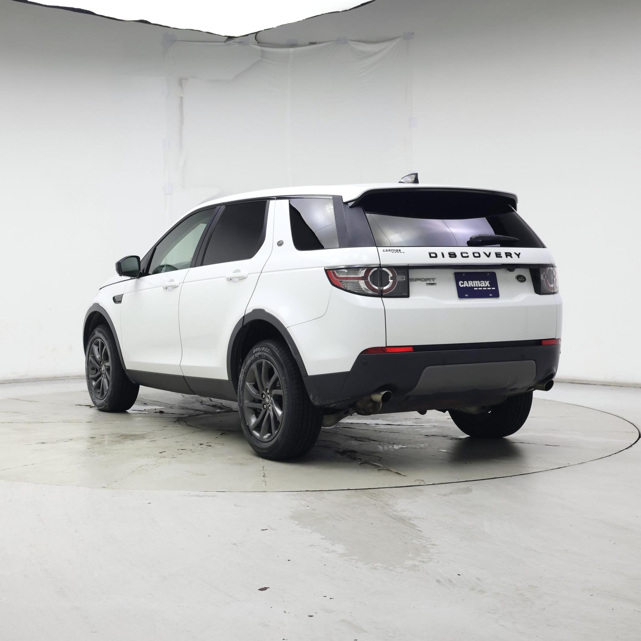 Thumbnail: 2019 Land Rover Discovery Sport - 2