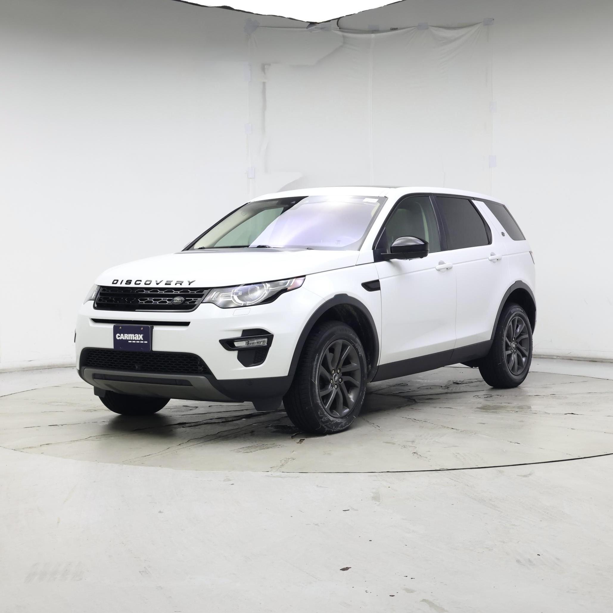 Thumbnail: 2019 Land Rover Discovery Sport - 4