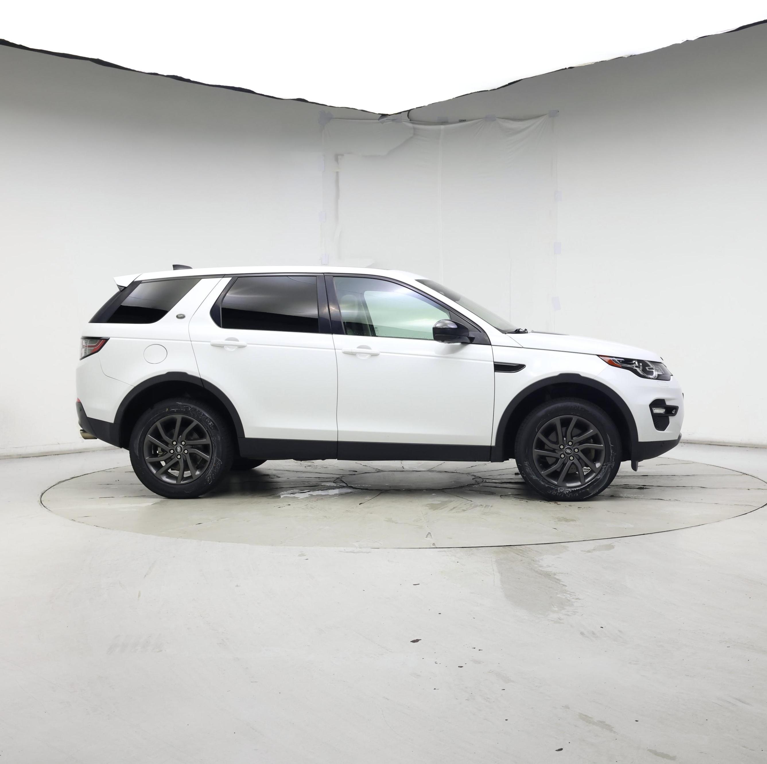 Thumbnail: 2019 Land Rover Discovery Sport - 7