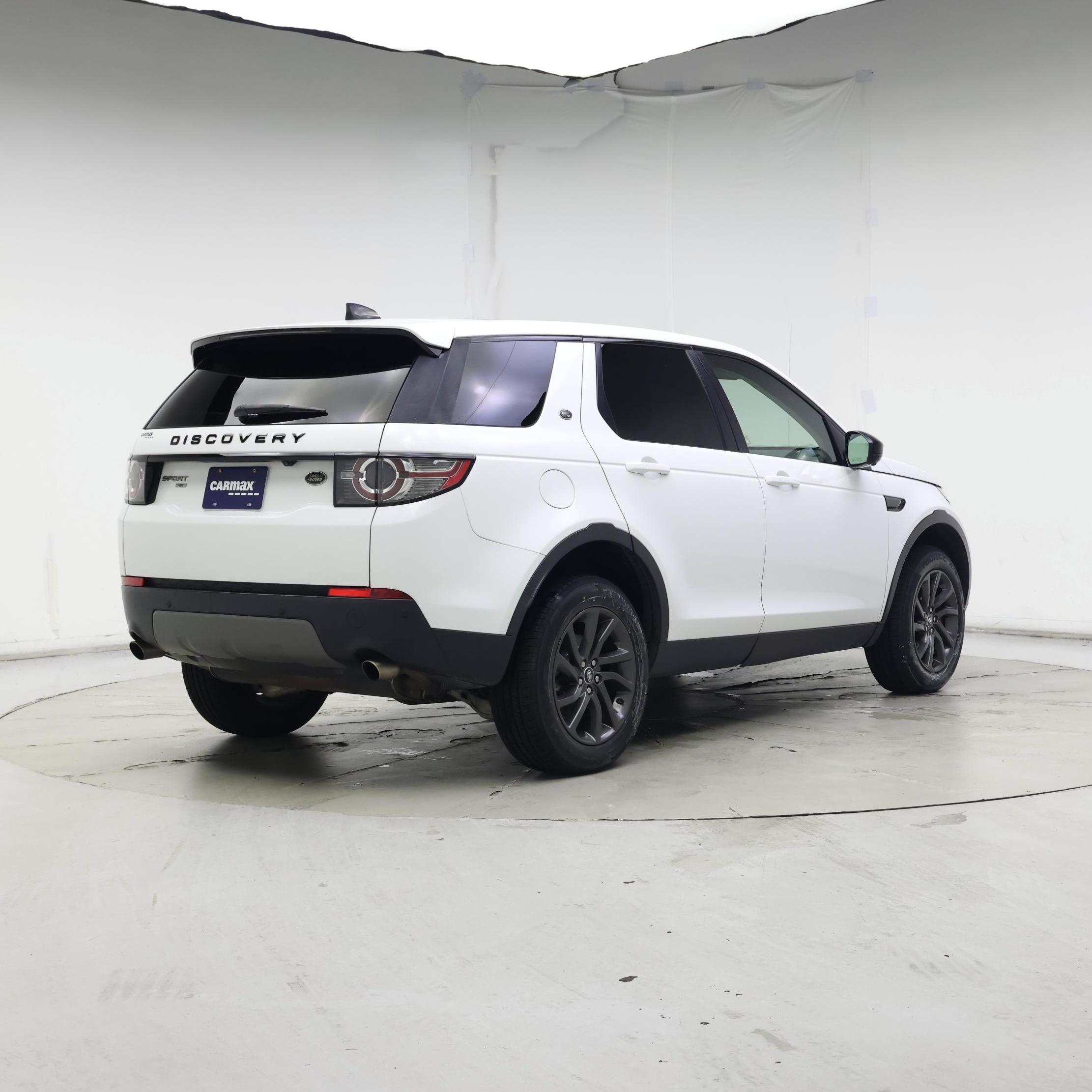 Thumbnail: 2019 Land Rover Discovery Sport - 8