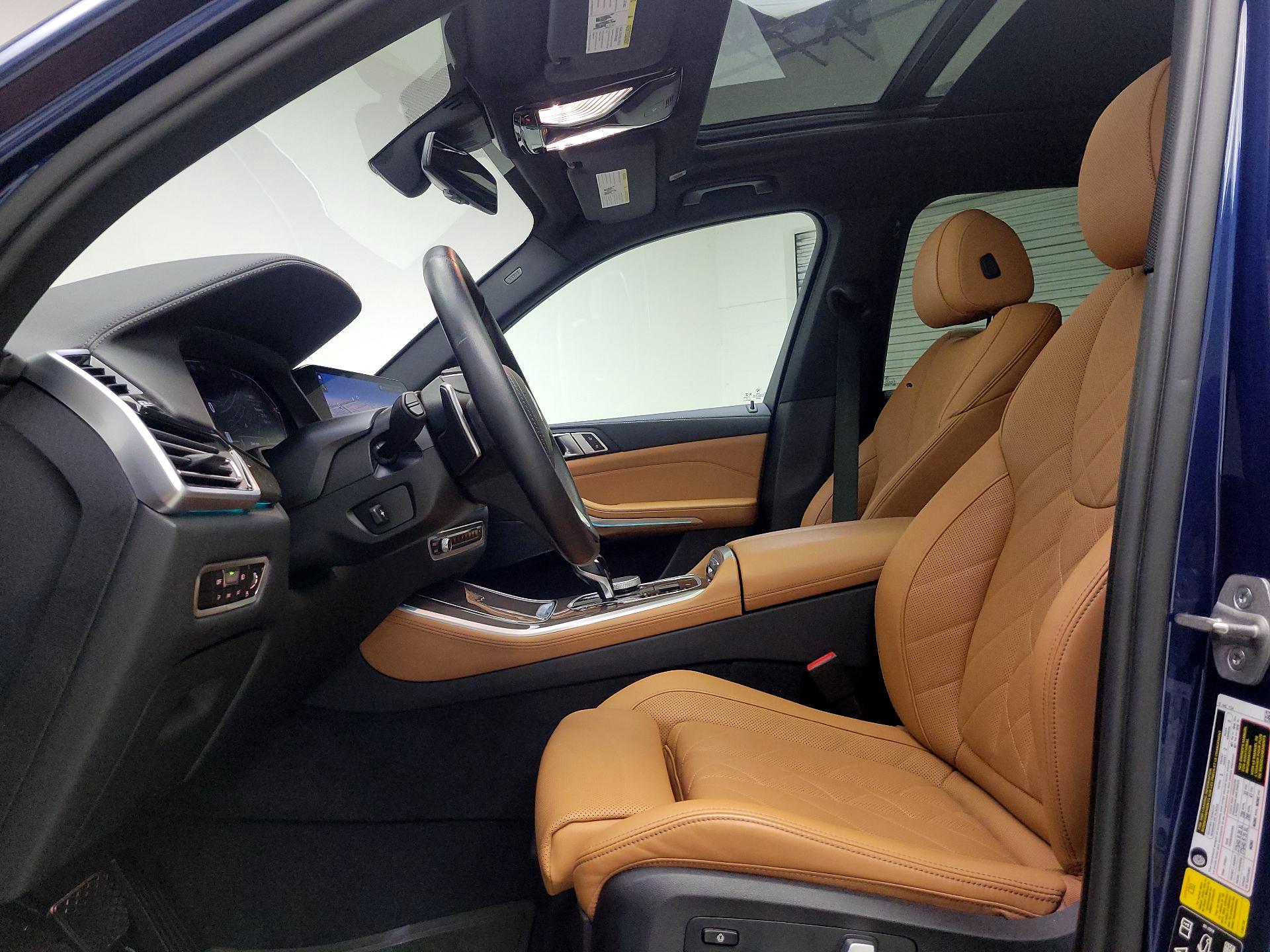 Thumbnail: 2023 BMW X5 - 11