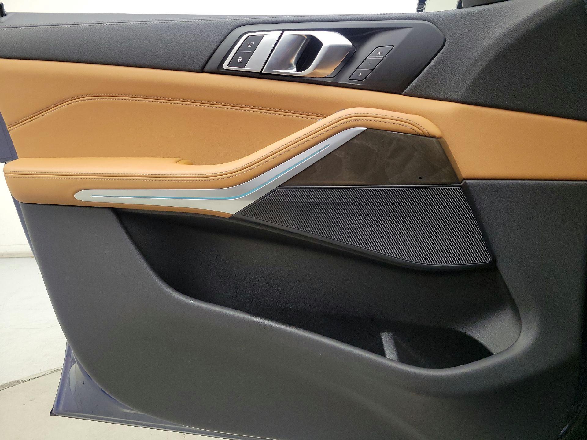 Thumbnail: 2023 BMW X5 - 12