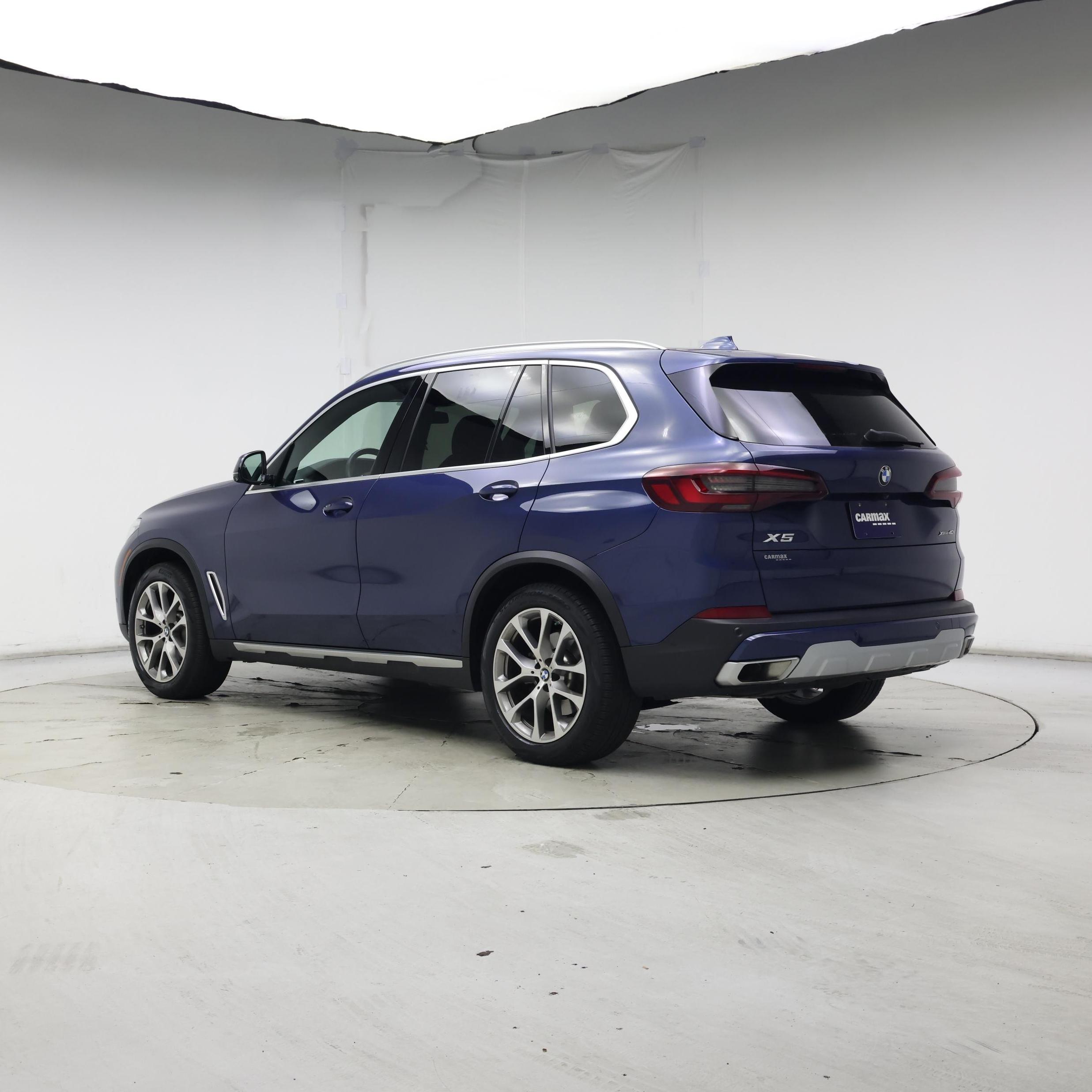 Thumbnail: 2023 BMW X5 - 2