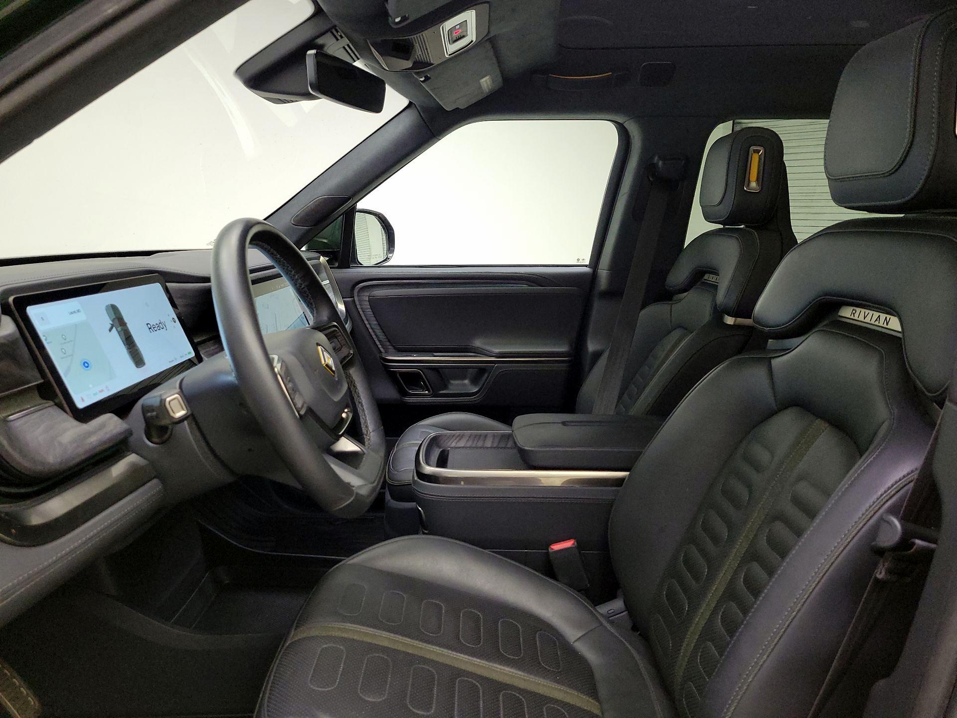Thumbnail: 2022 Rivian R1T - 11