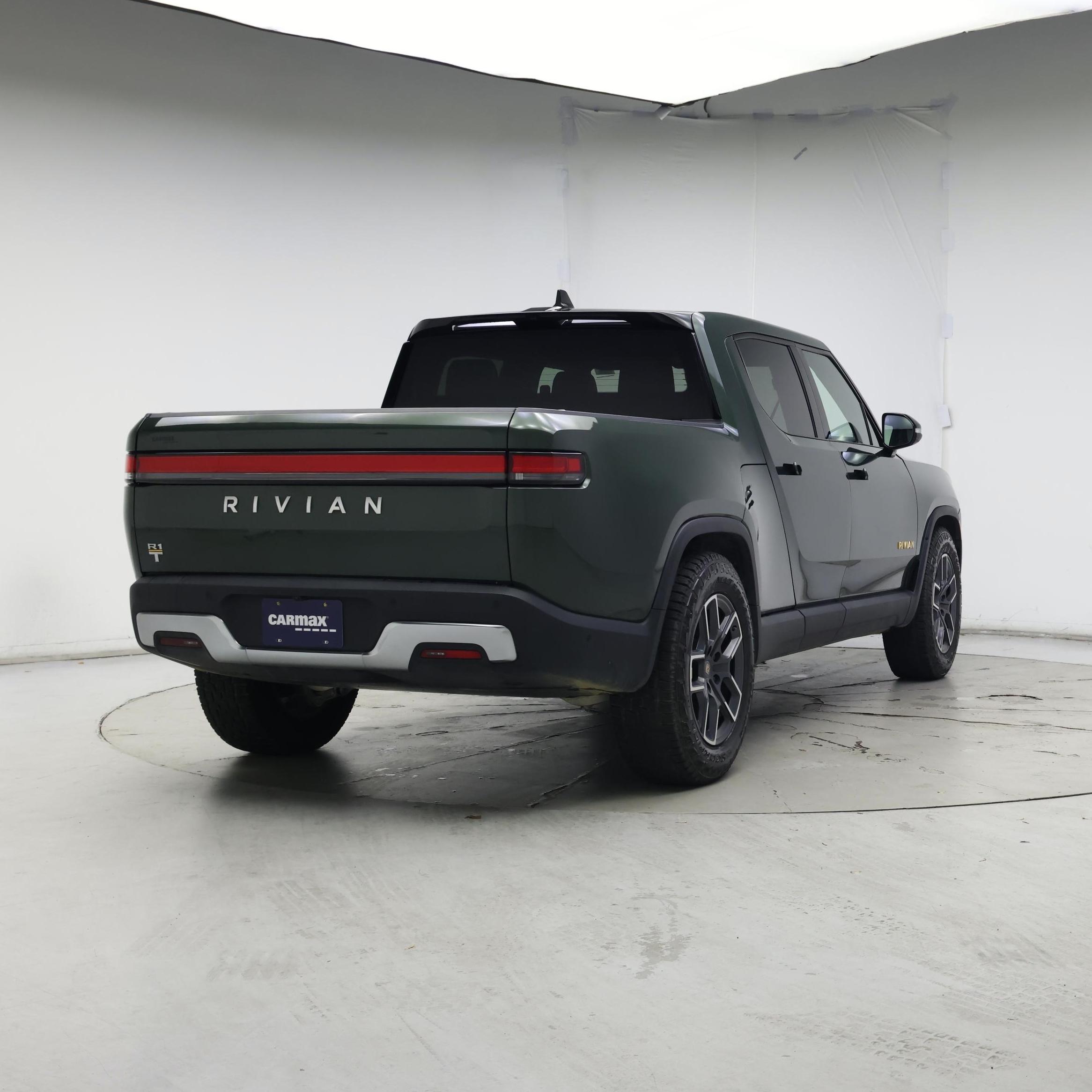 Thumbnail: 2022 Rivian R1T - 8