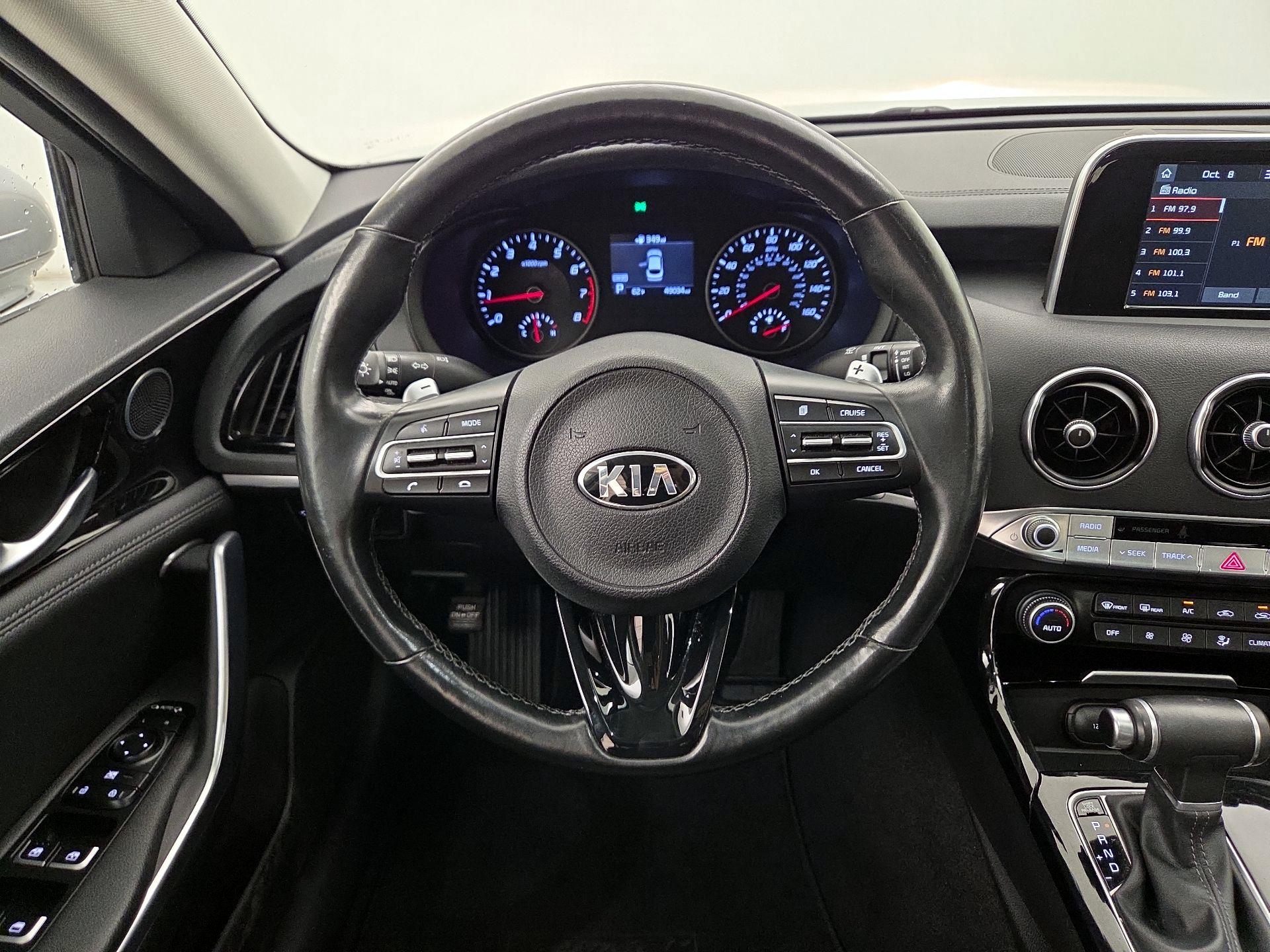 Thumbnail: 2018 Kia Stinger - 10