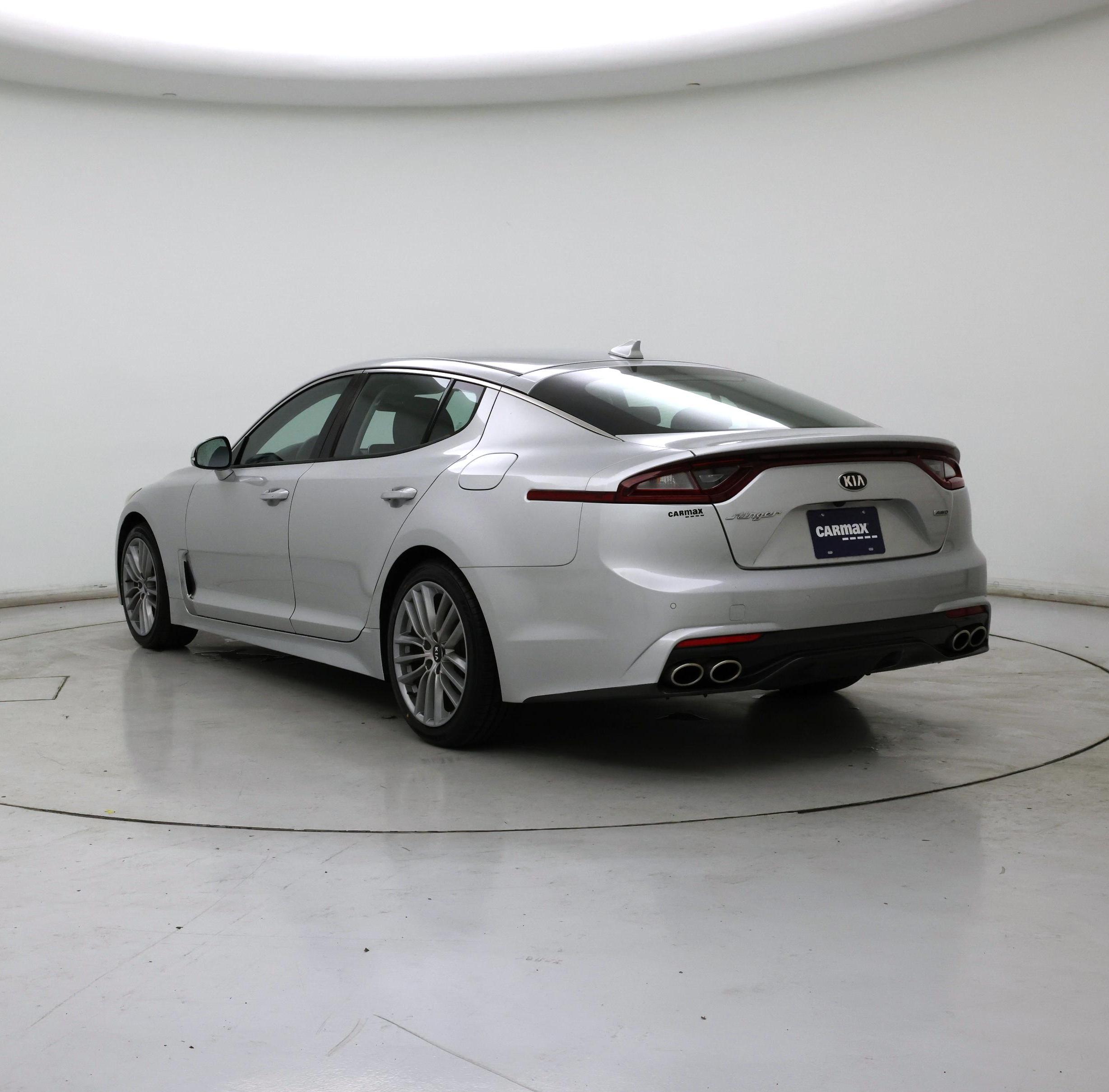 Thumbnail: 2018 Kia Stinger - 2