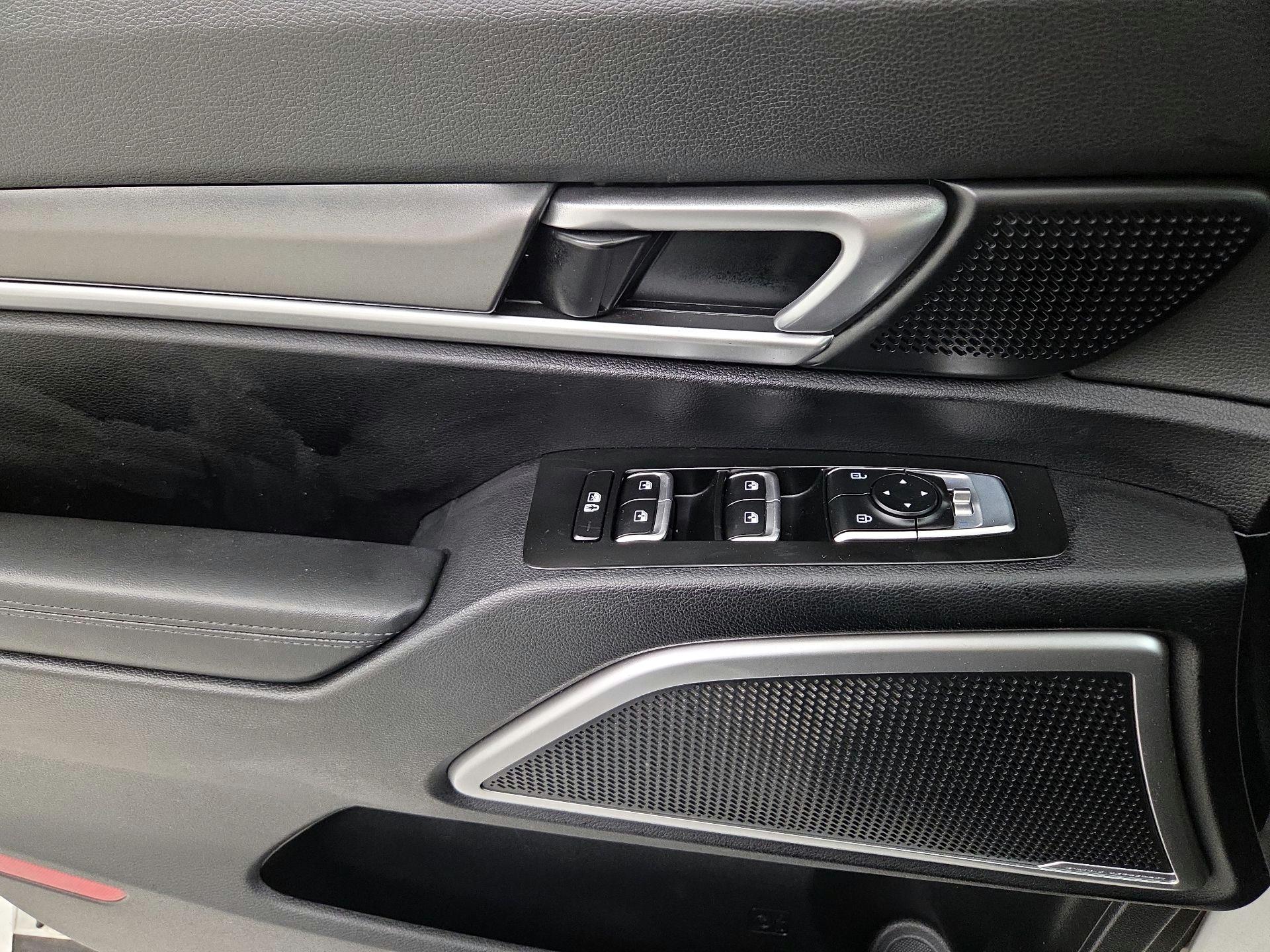 Thumbnail: 2021 Kia Telluride - 12