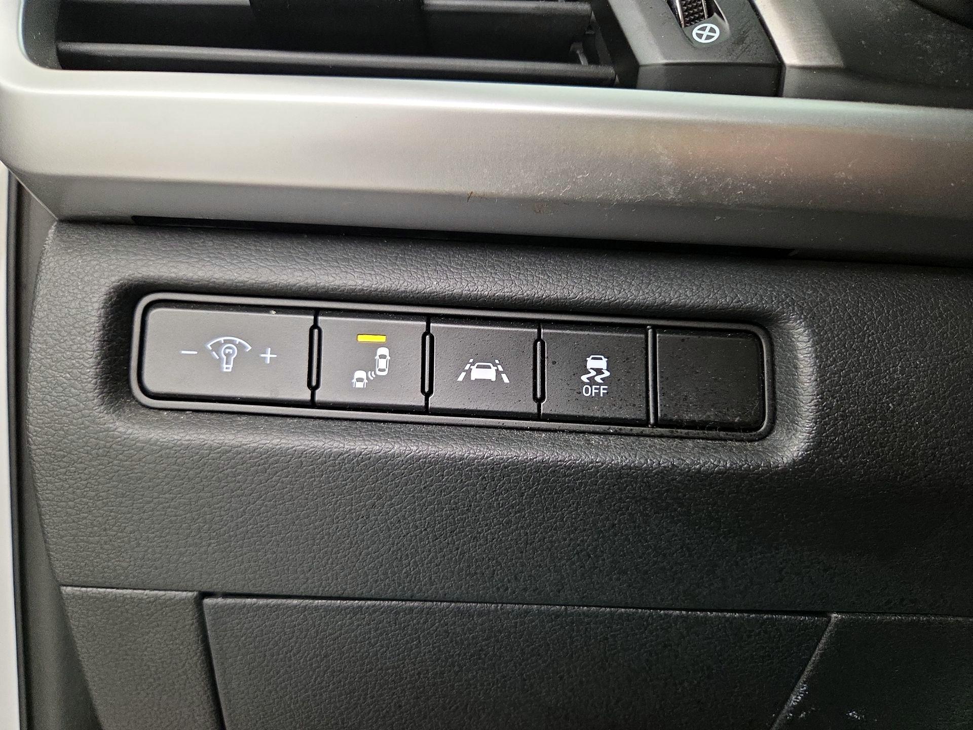 Thumbnail: 2021 Kia Telluride - 13