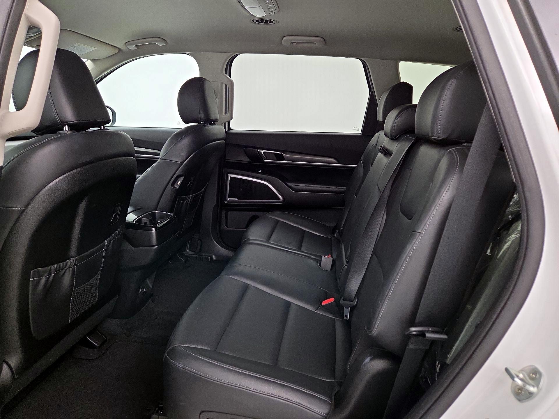 Thumbnail: 2021 Kia Telluride - 19