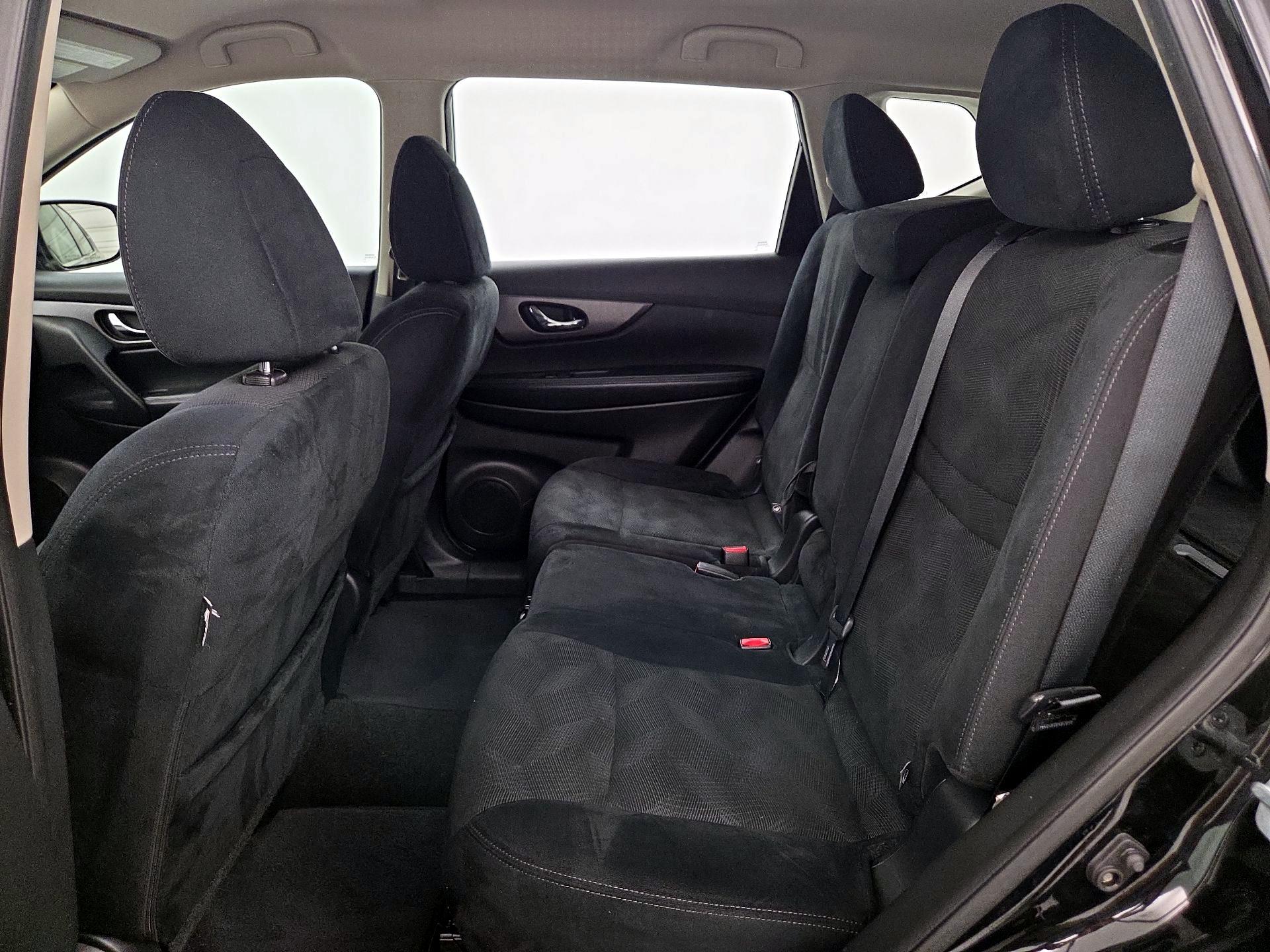 Thumbnail: 2016 Nissan Rogue - 19