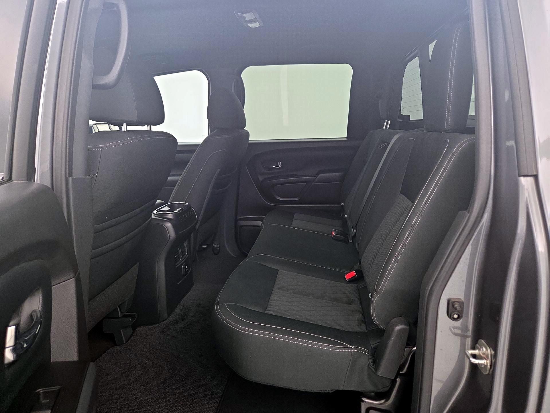 Thumbnail: 2018 Nissan Titan - 20