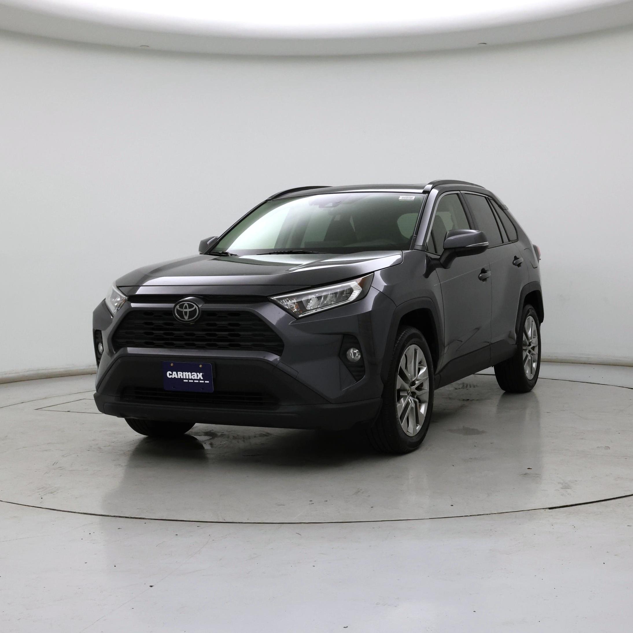 Thumbnail: 2019 Toyota RAV4 - 4