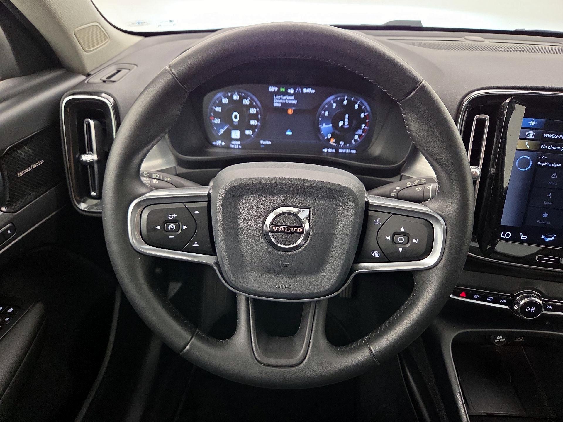 Thumbnail: 2019 Volvo XC40 - 10