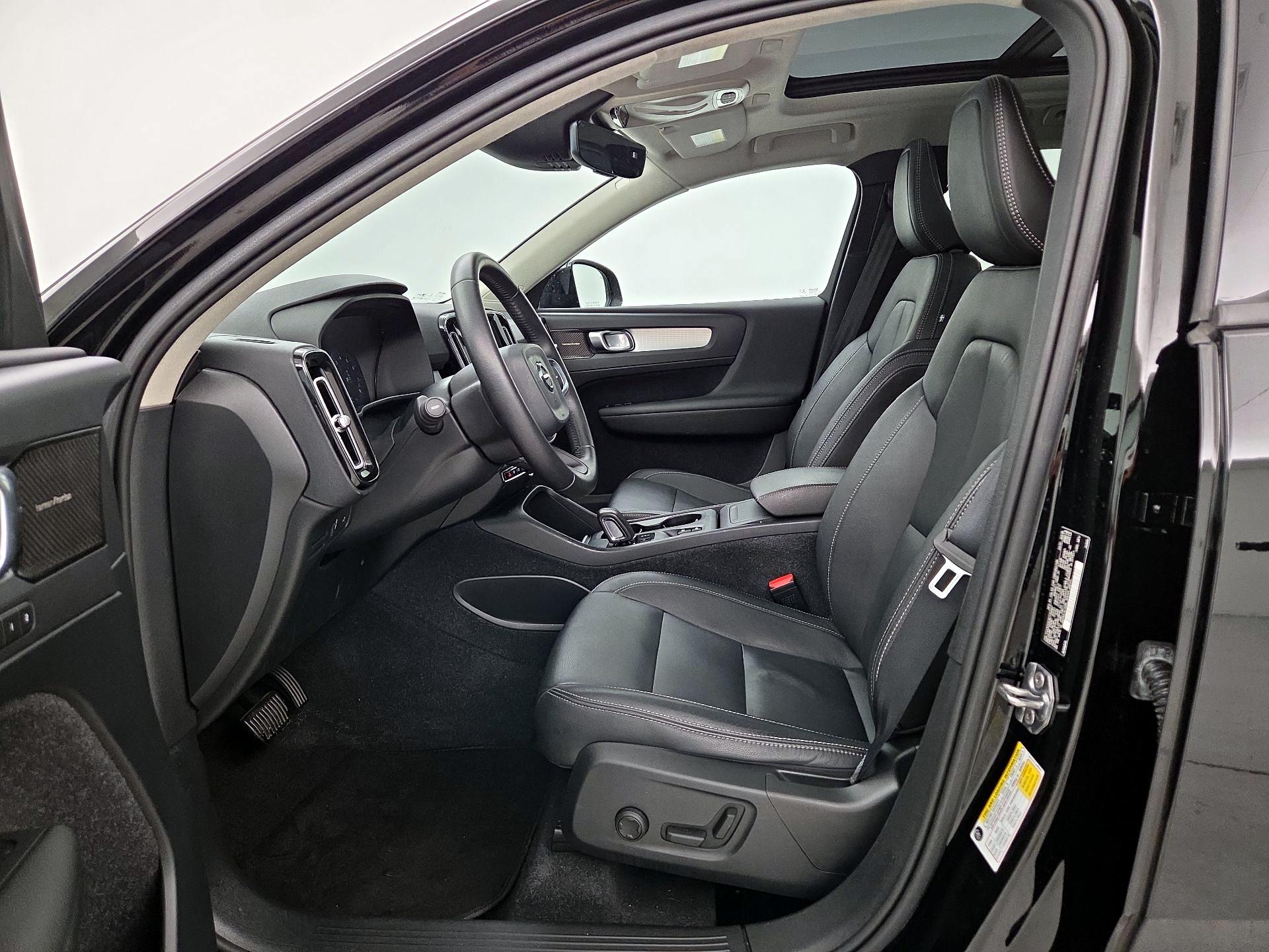 Thumbnail: 2019 Volvo XC40 - 11