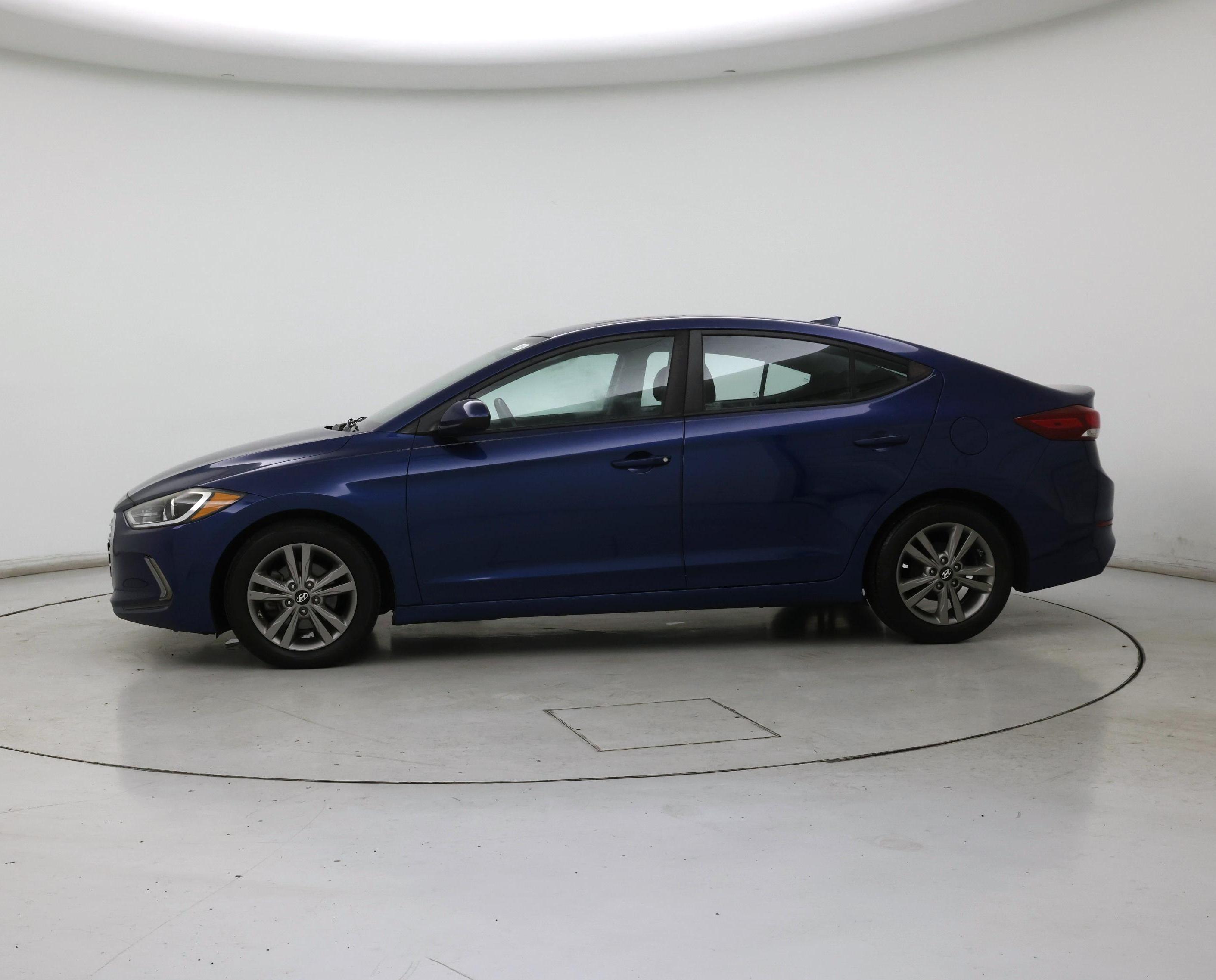 Thumbnail: 2017 Hyundai Elantra - 3