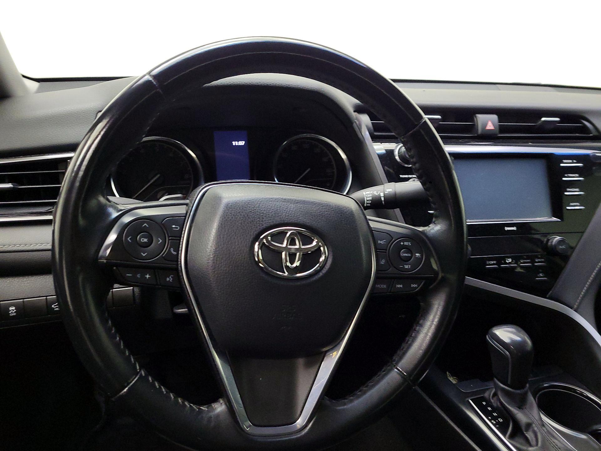 Thumbnail: 2020 Toyota Camry - 10