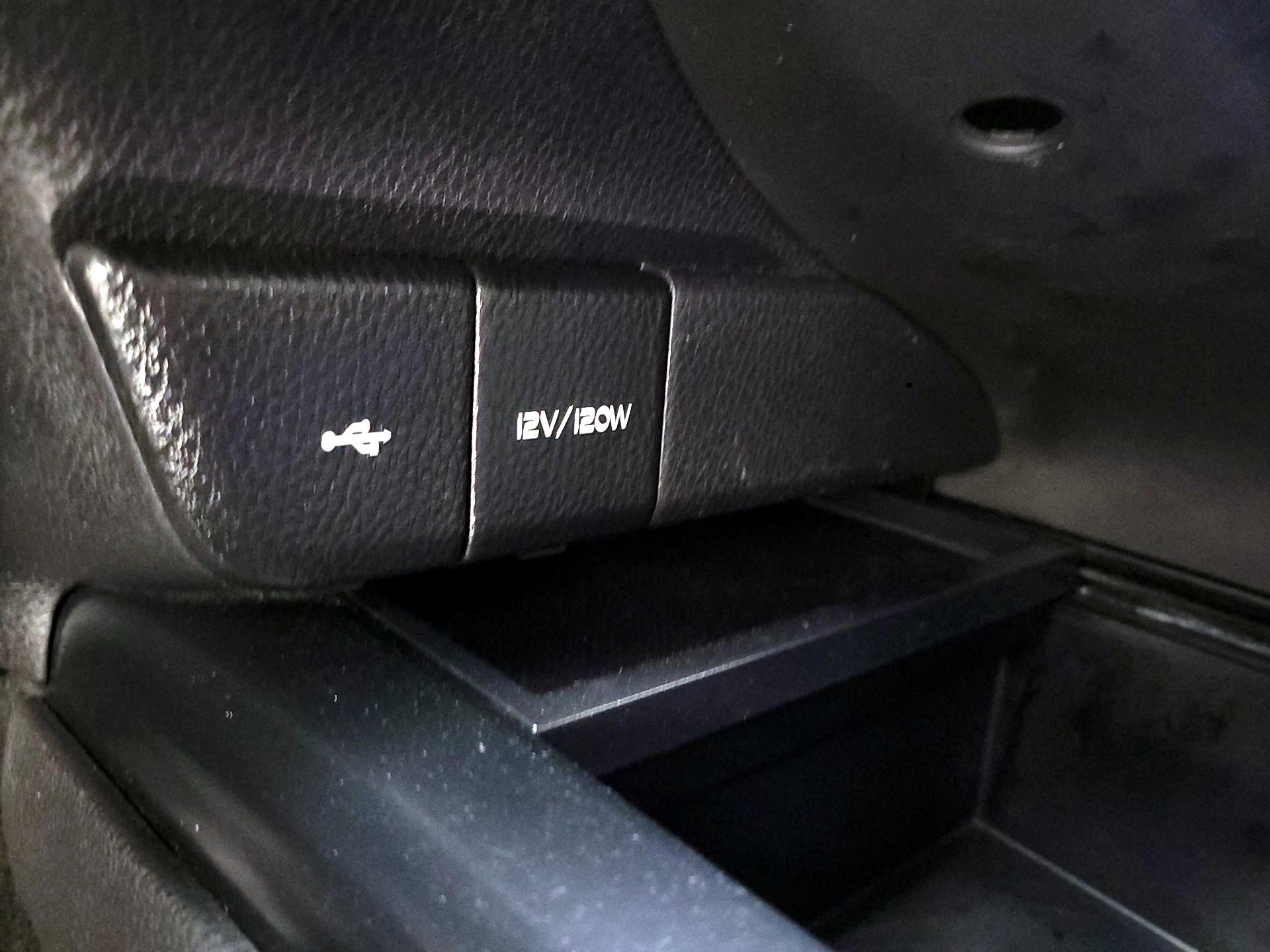 Thumbnail: 2020 Toyota Camry - 18