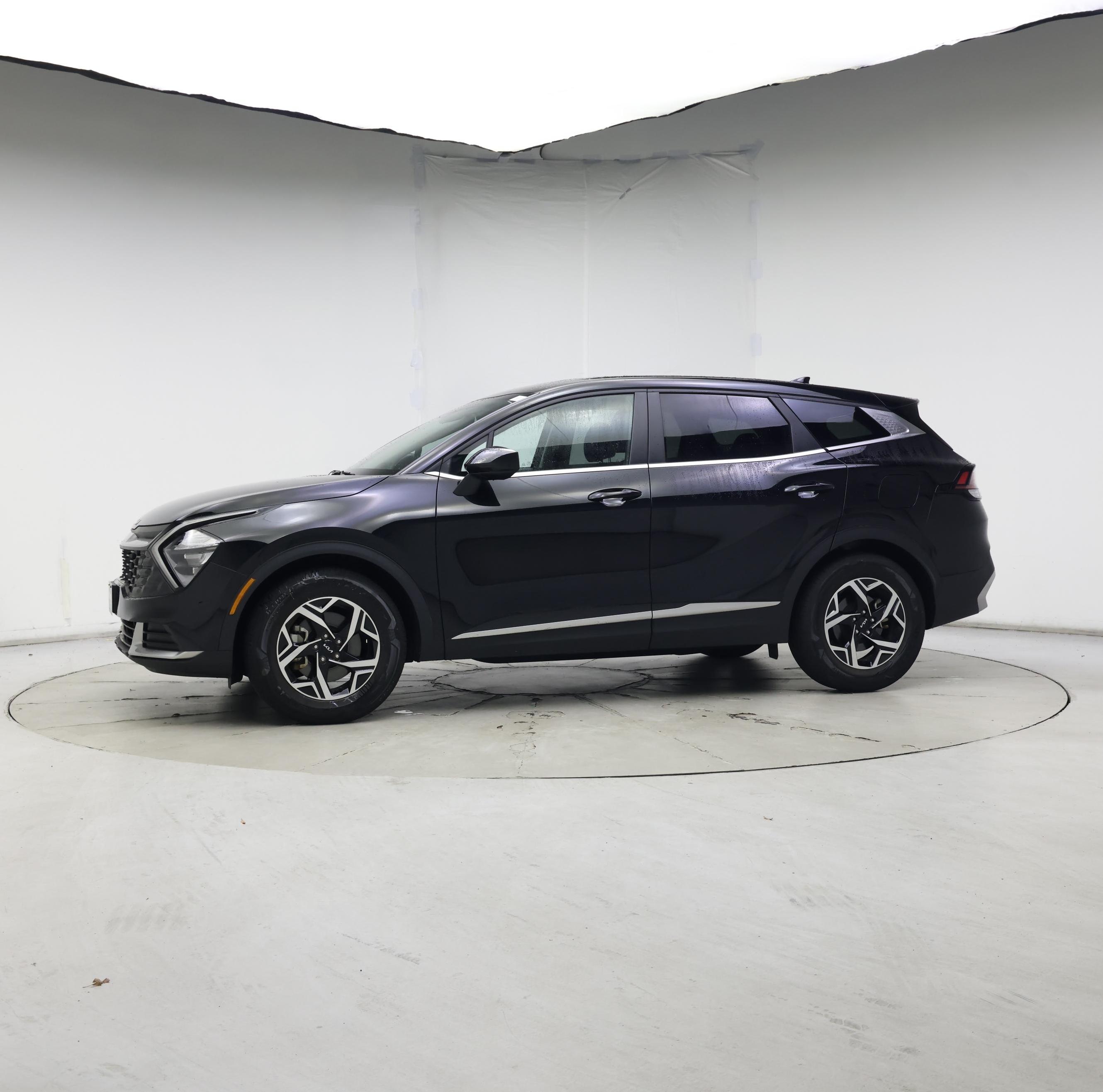 Thumbnail: 2023 Kia Sportage - 3