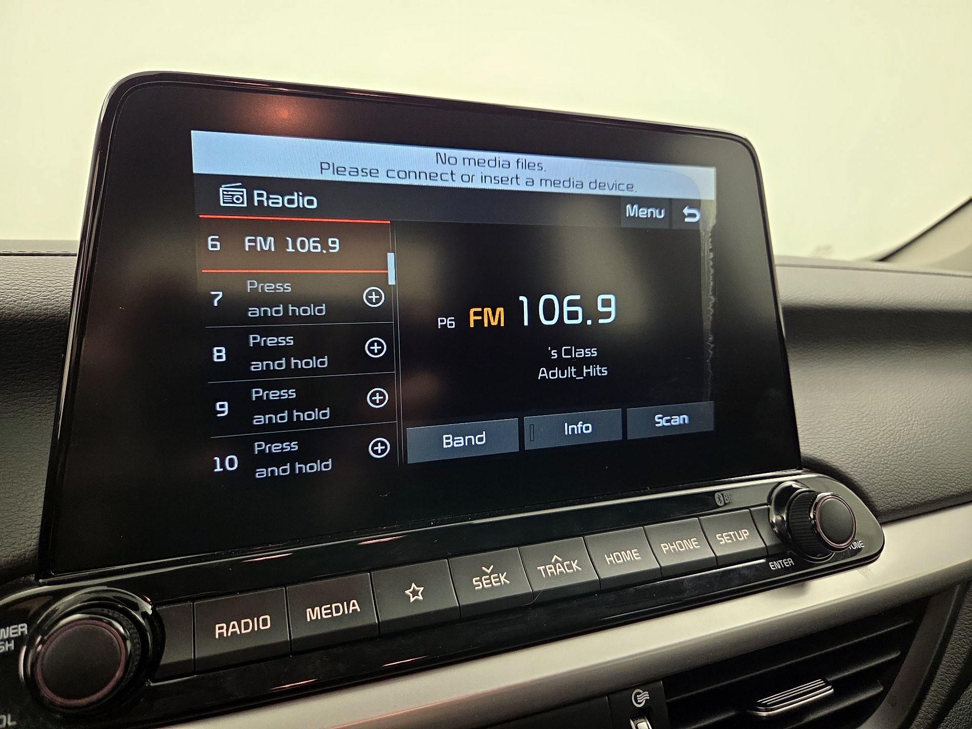 Thumbnail: 2019 Kia Forte - 15