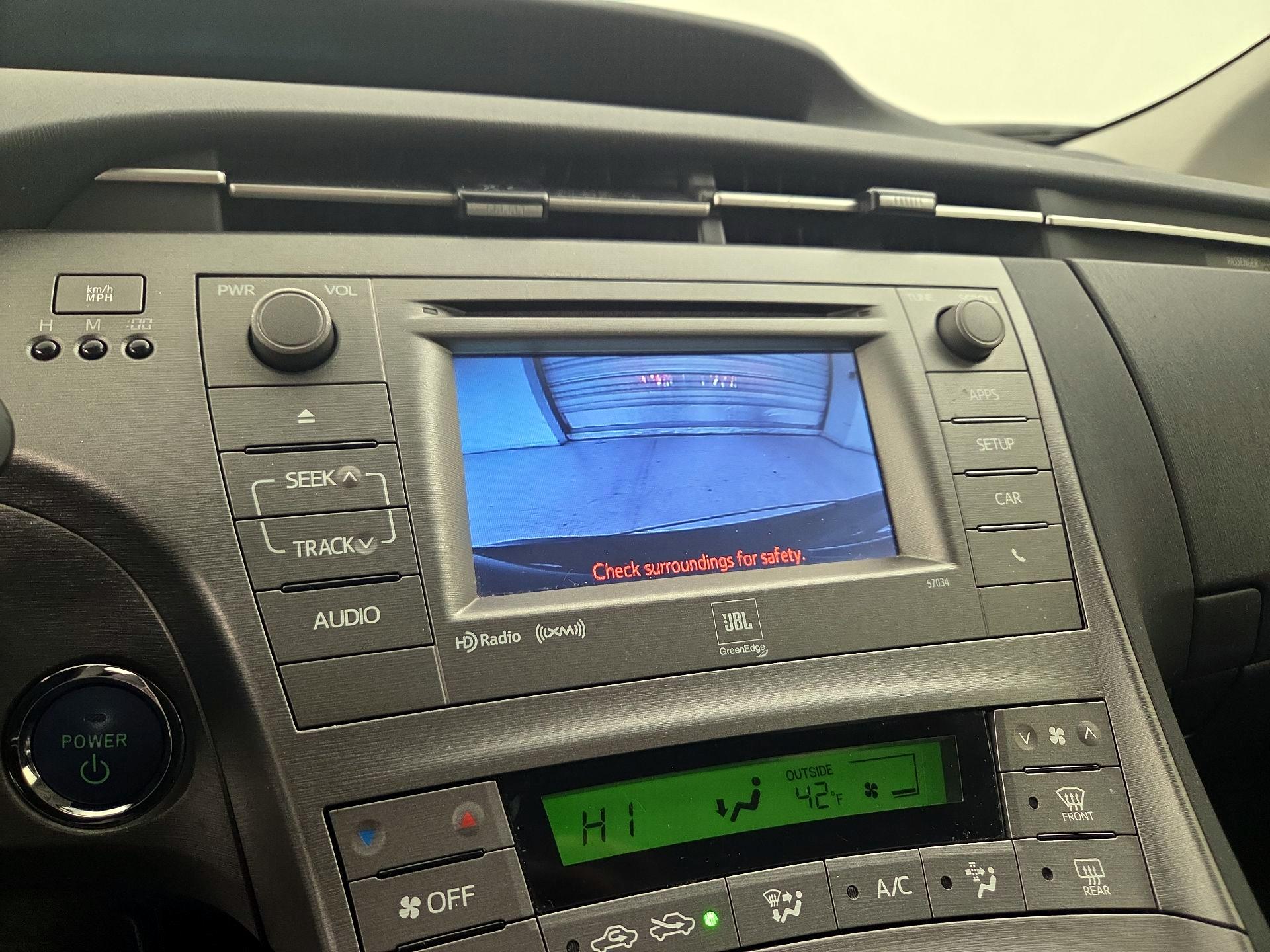 Thumbnail: 2015 Toyota Prius - 14