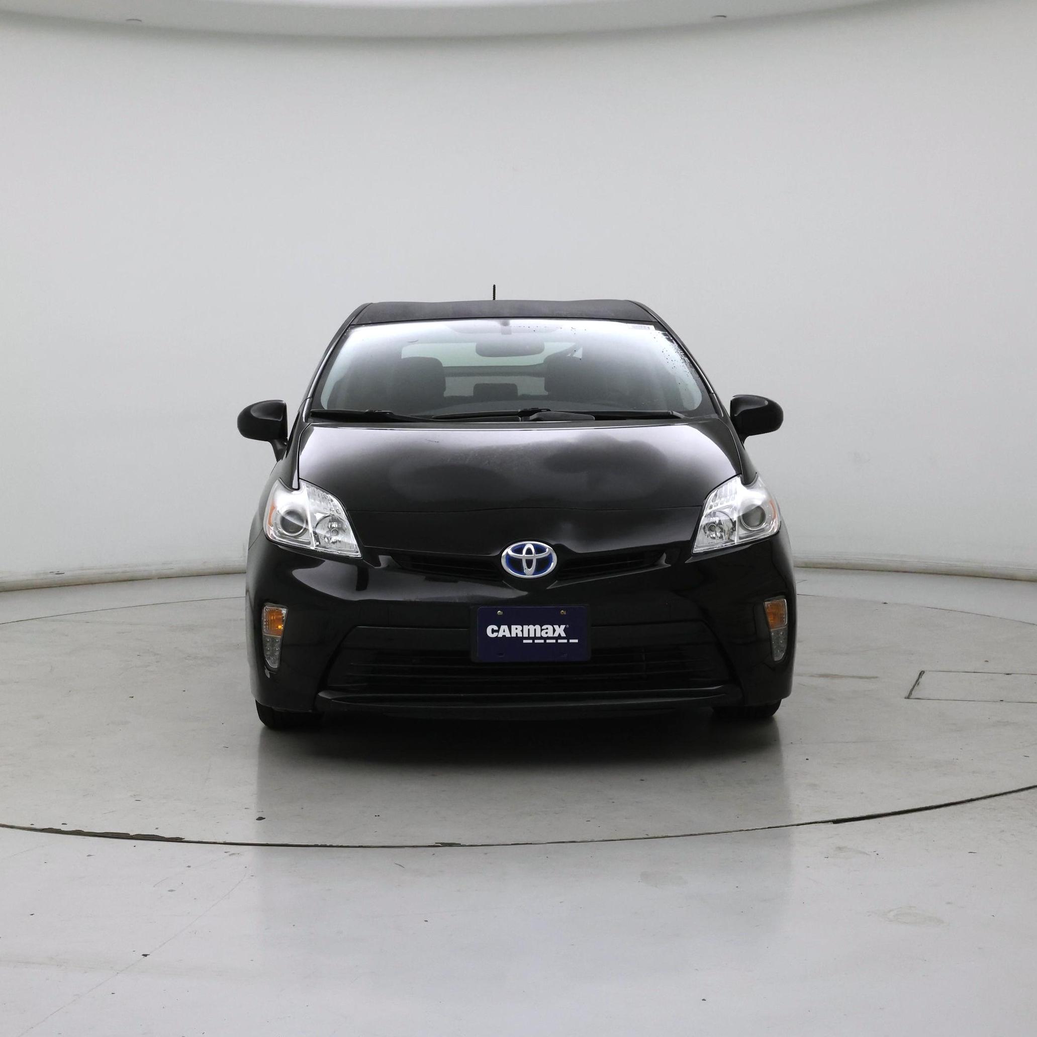 Thumbnail: 2015 Toyota Prius - 5