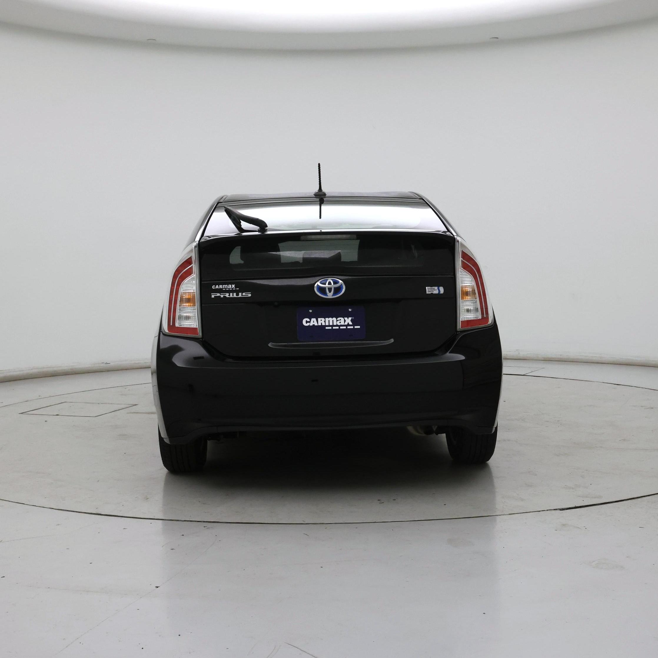 Thumbnail: 2015 Toyota Prius - 6