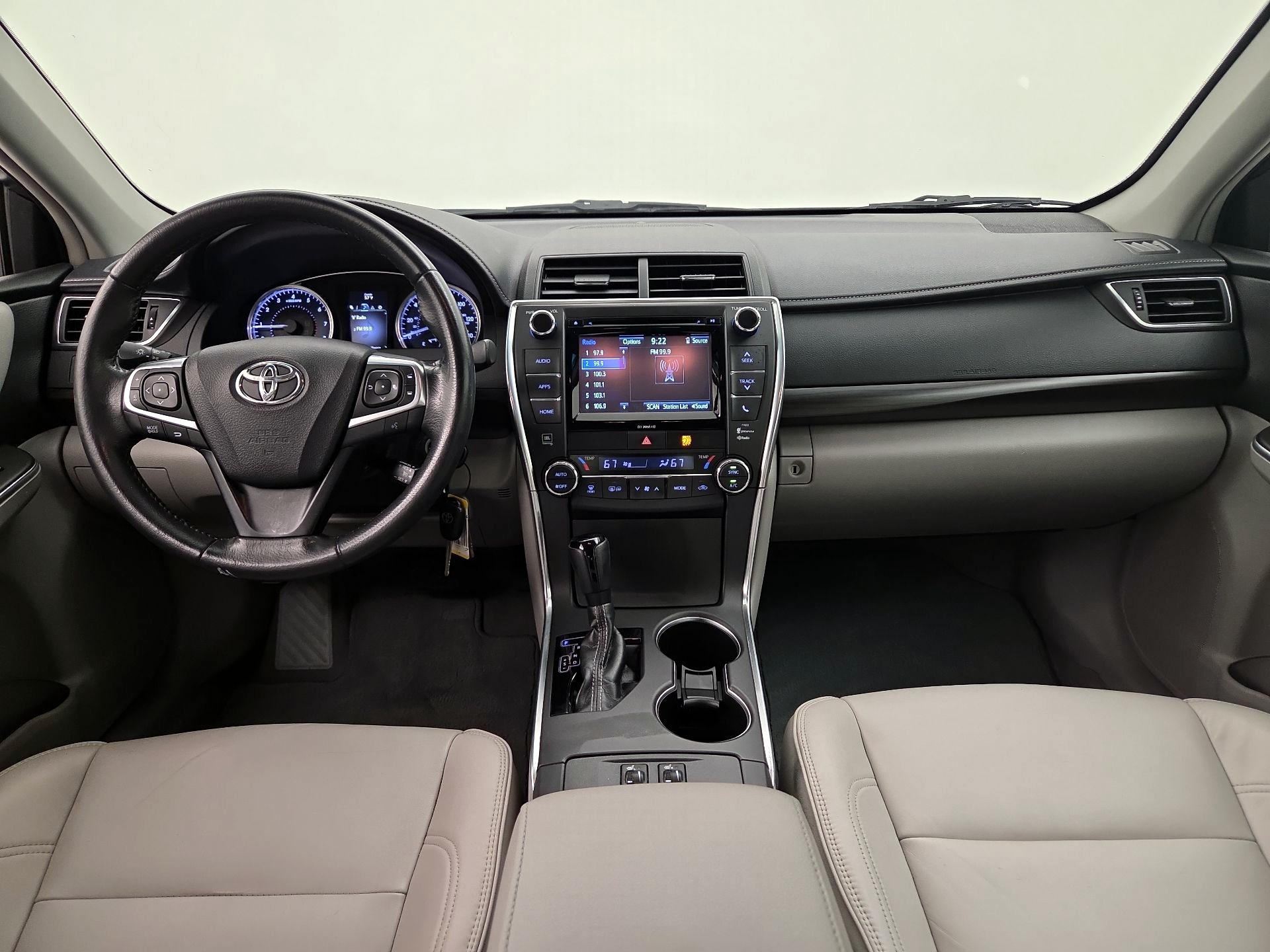 Thumbnail: 2017 Toyota Camry - 9