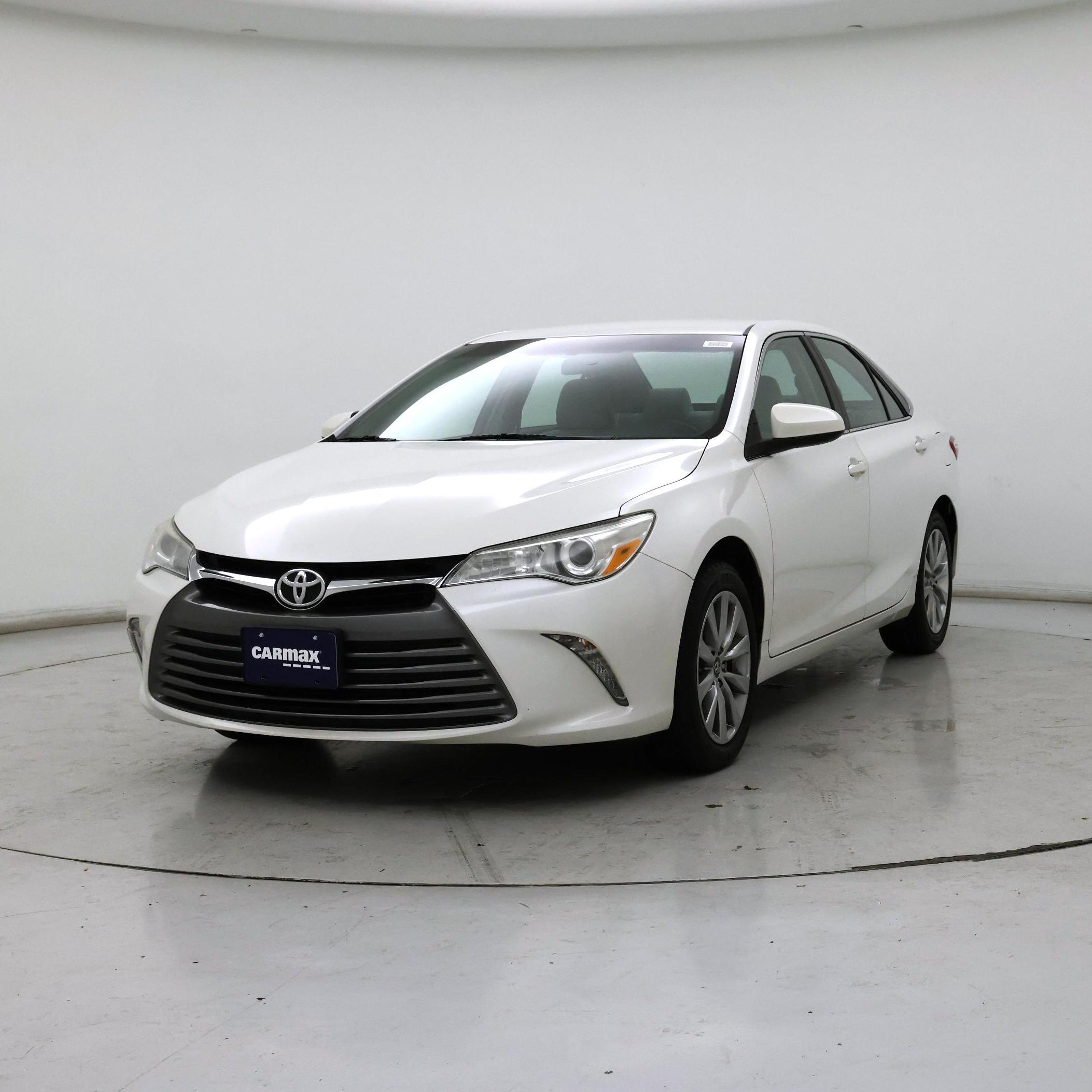 Thumbnail: 2017 Toyota Camry - 4