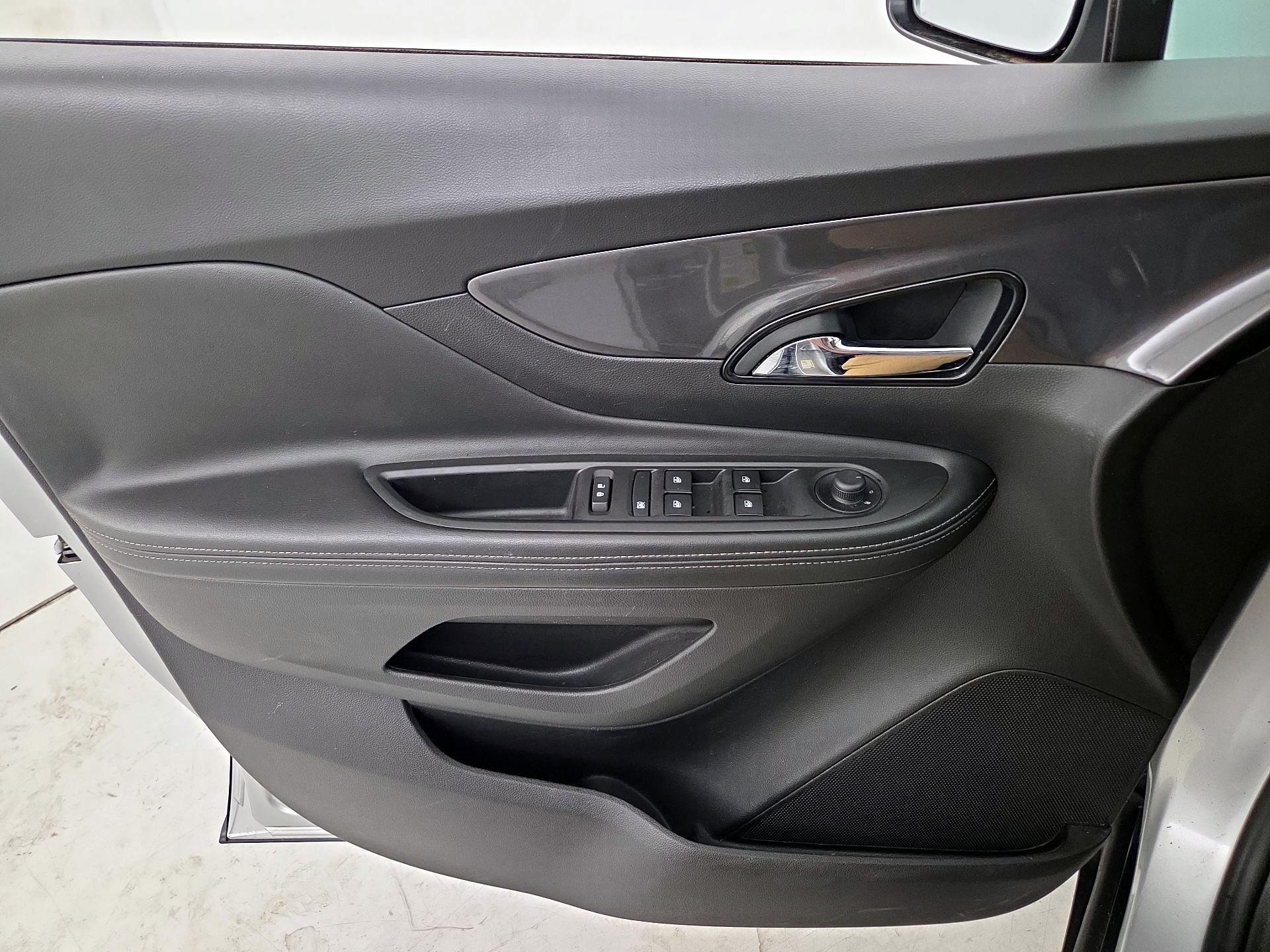 Thumbnail: 2018 Buick Encore - 12