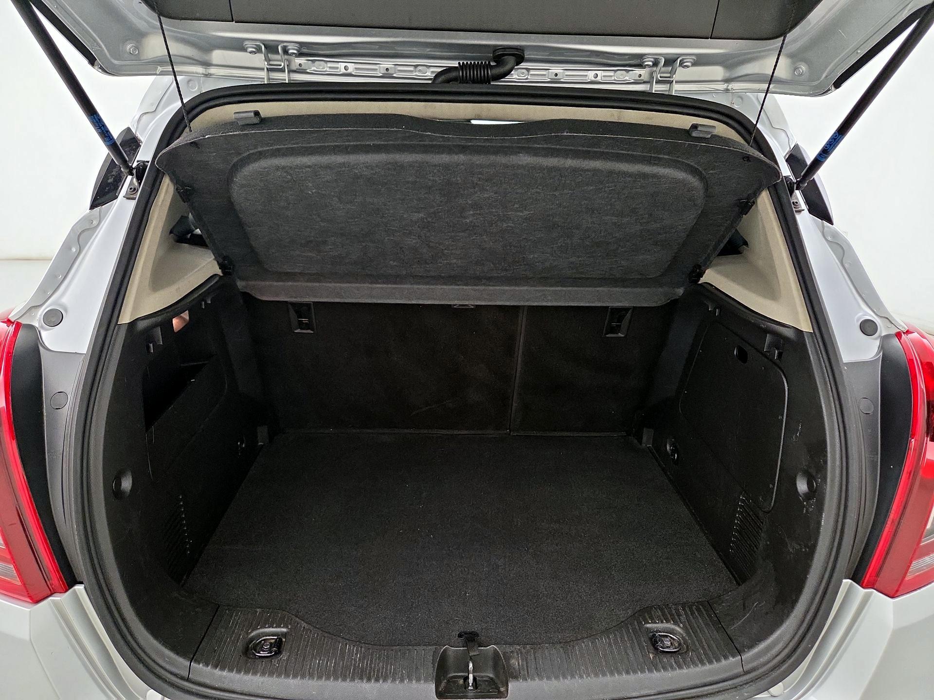 Thumbnail: 2018 Buick Encore - 20