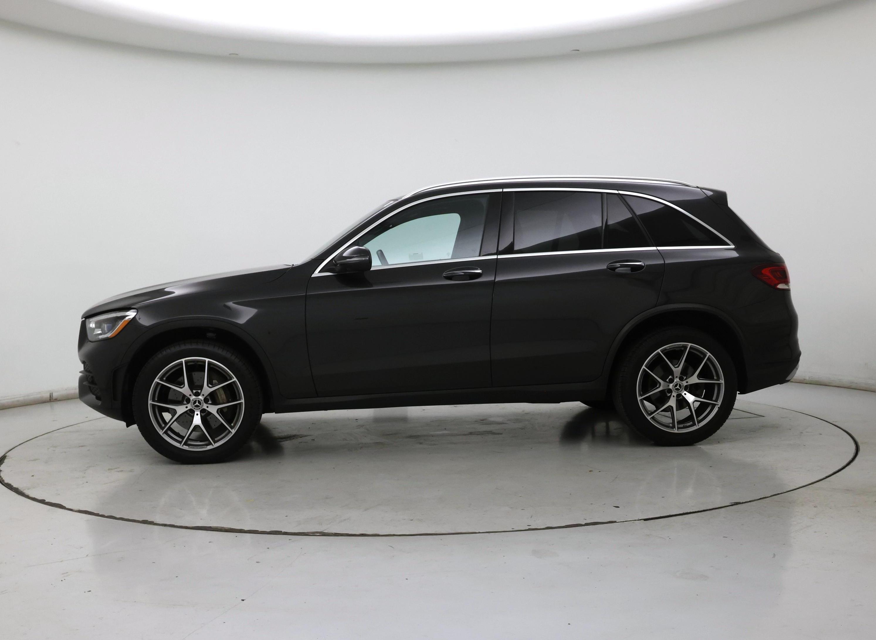 Thumbnail: 2022 Mercedes-Benz GLC - 3