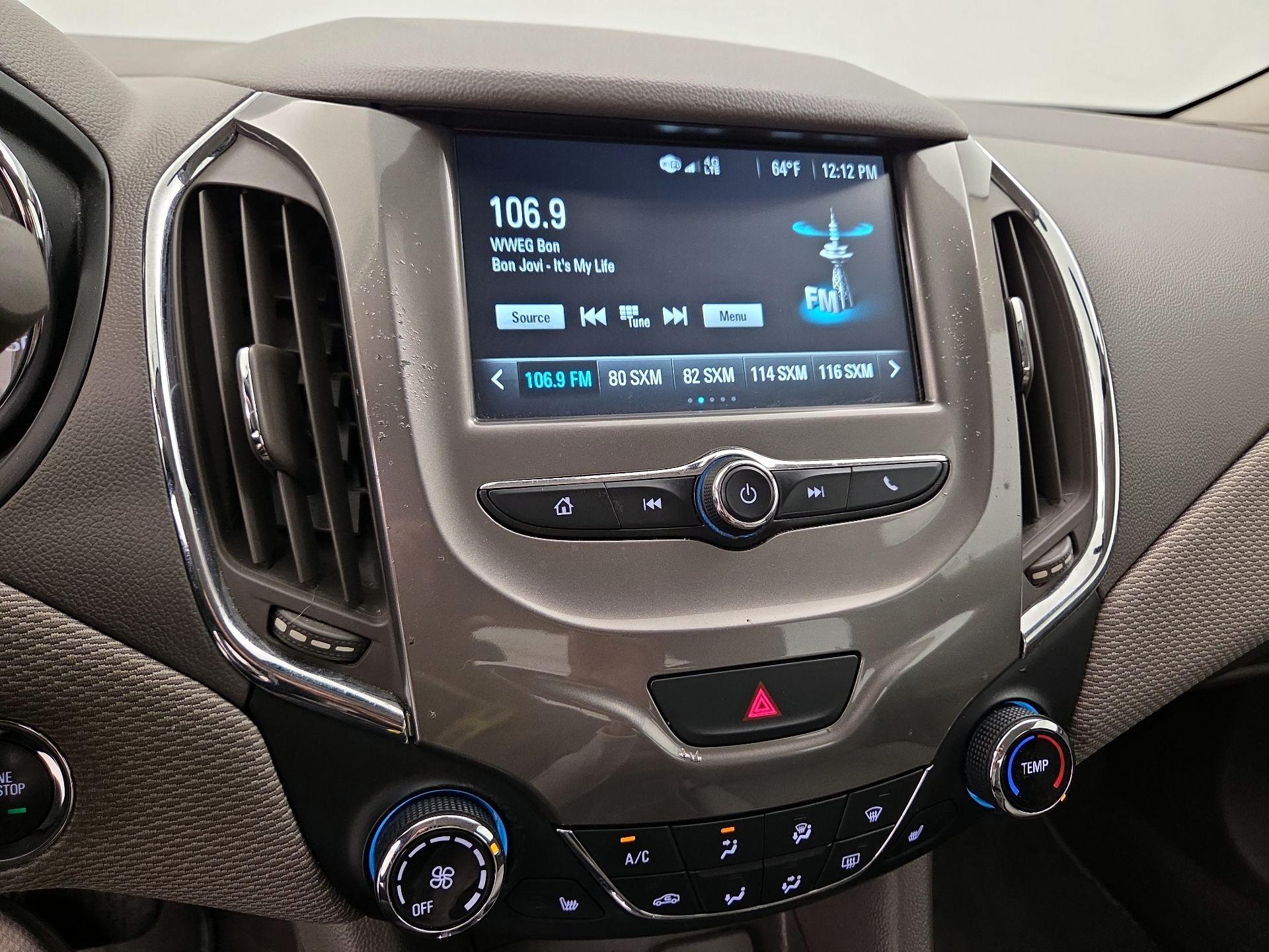 Thumbnail: 2018 Chevrolet Cruze - 15