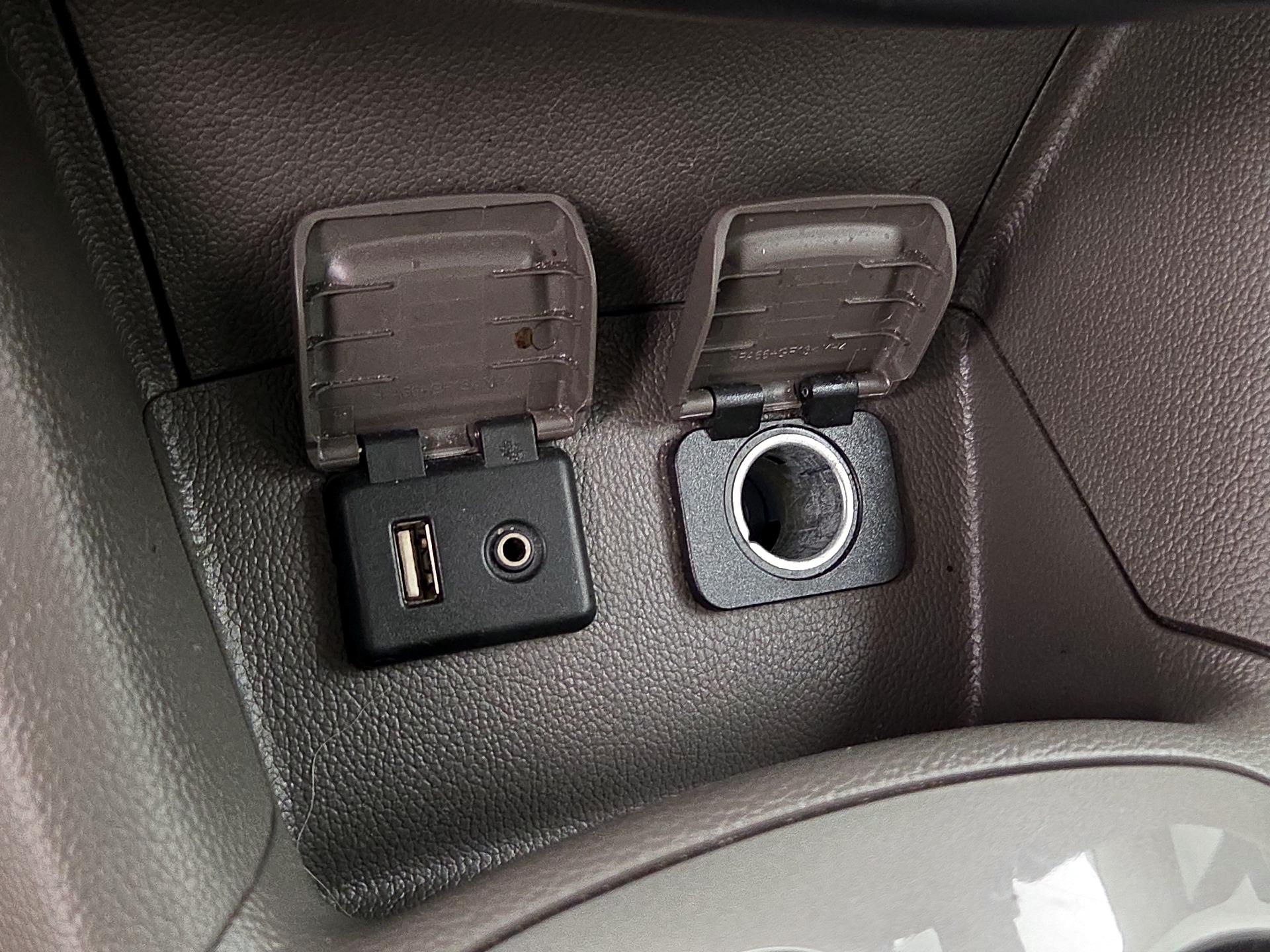 Thumbnail: 2018 Chevrolet Cruze - 18