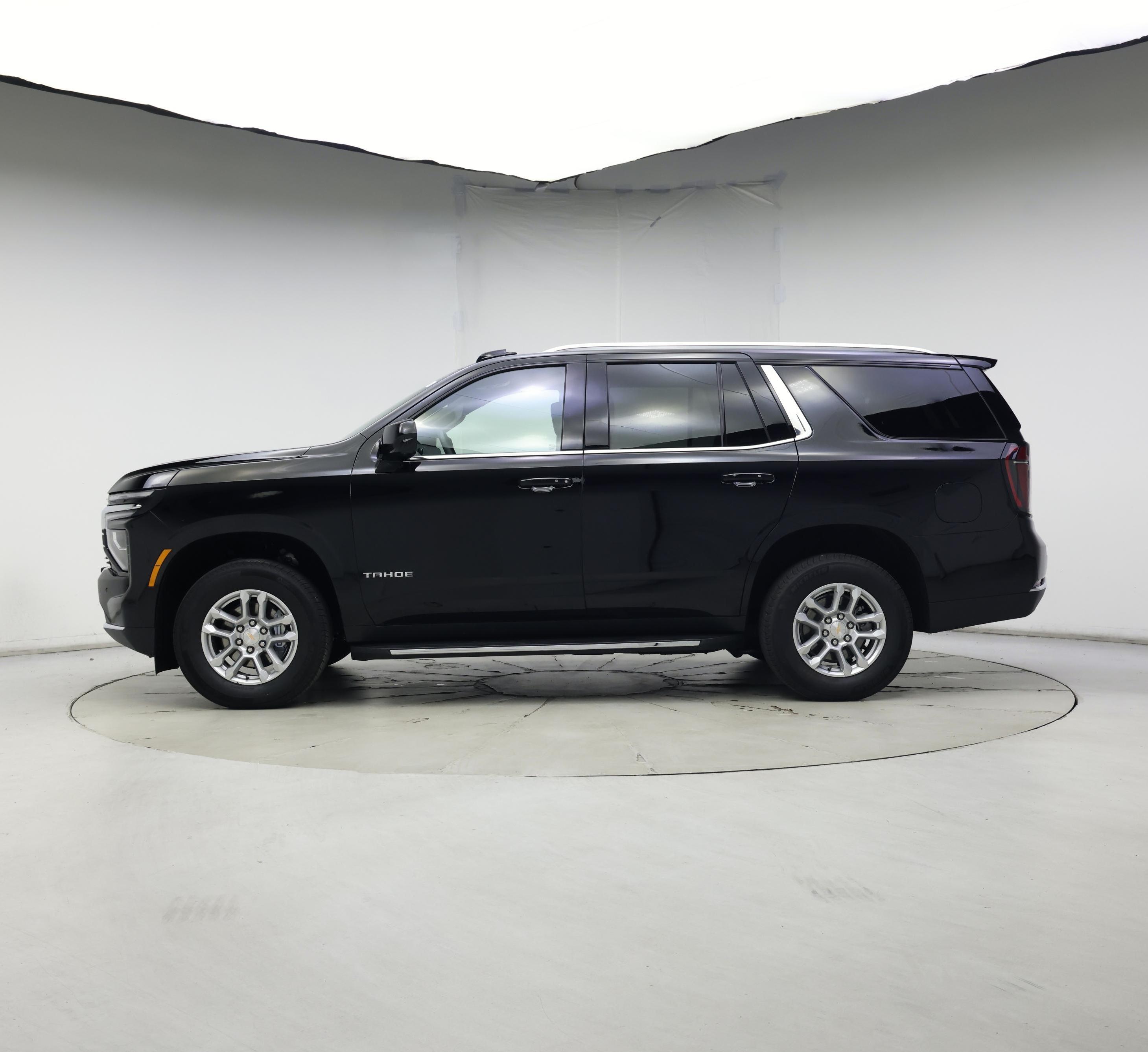 Thumbnail: 2025 Chevrolet Tahoe - 3