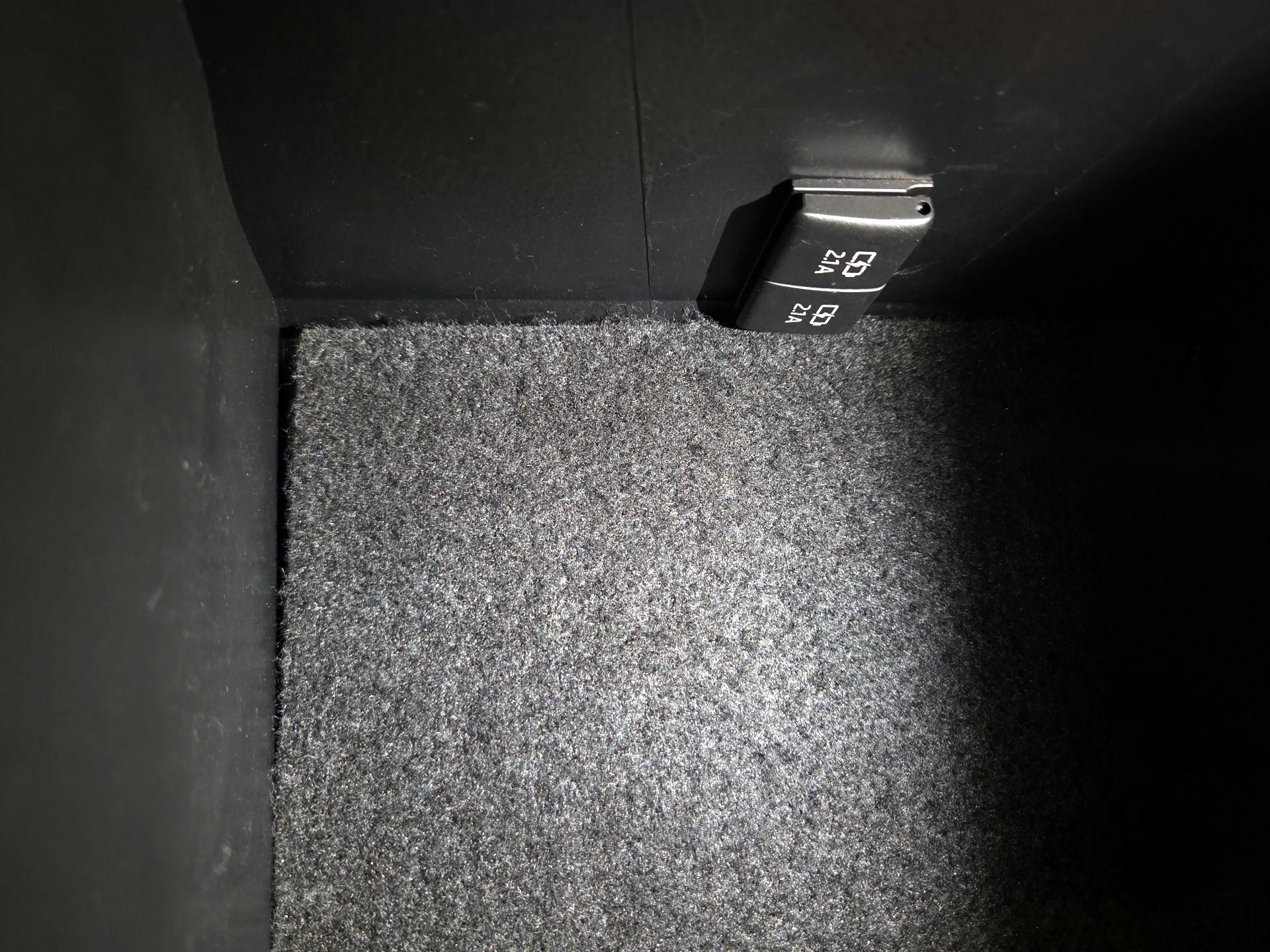 Thumbnail: 2019 Toyota Tacoma - 19