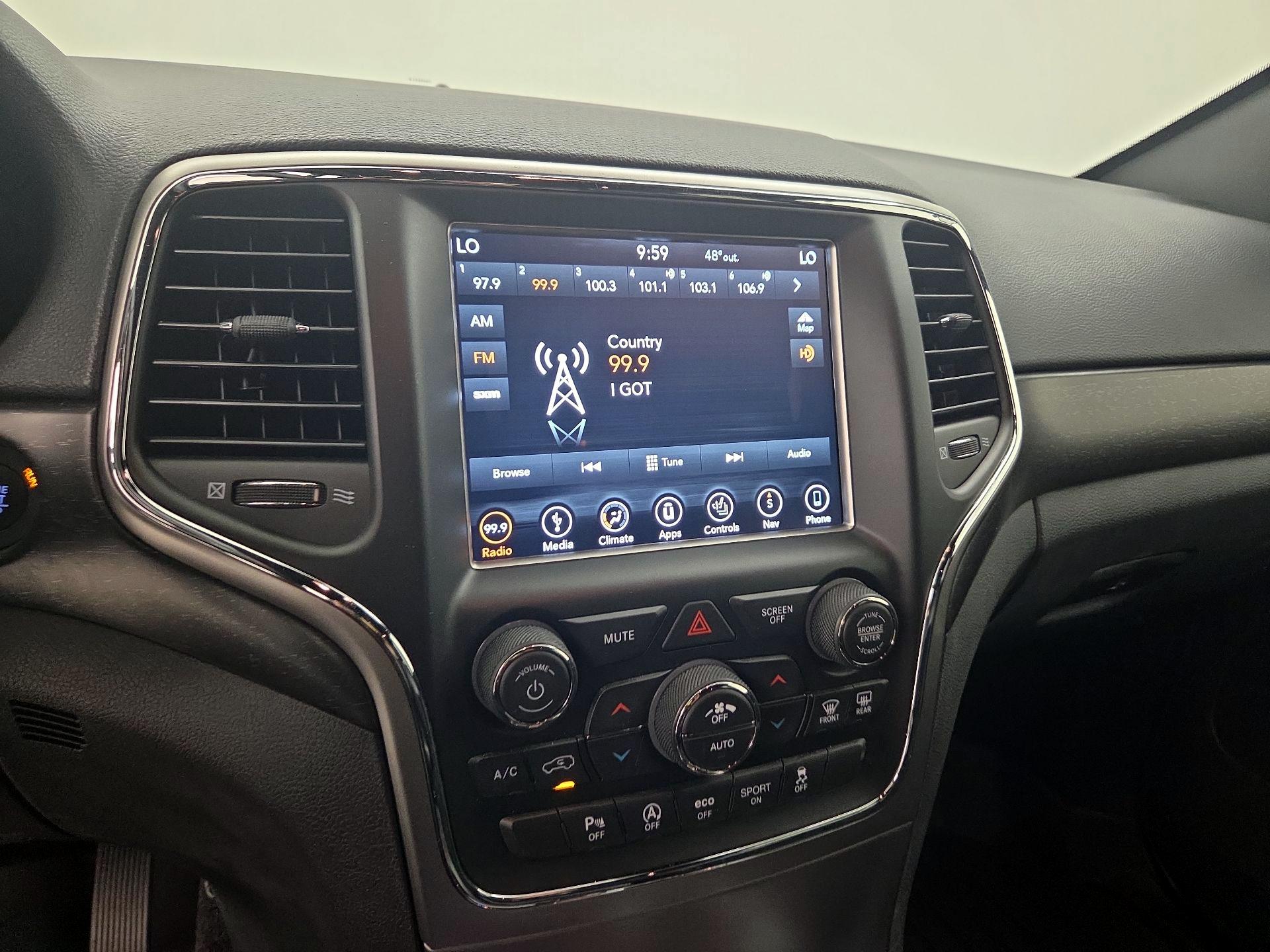 Thumbnail: 2018 Jeep Grand Cherokee - 16