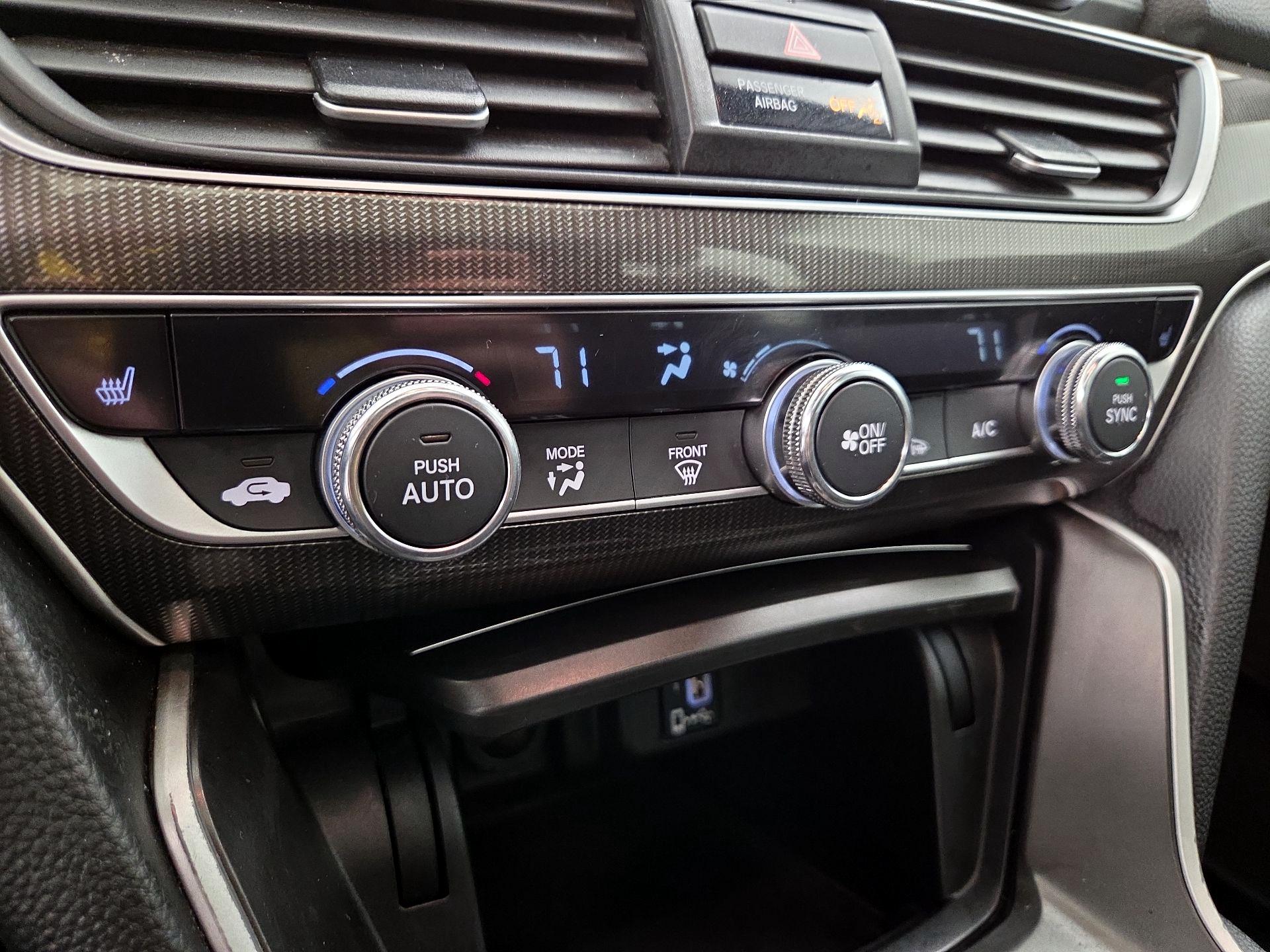 Thumbnail: 2018 Honda Accord - 16