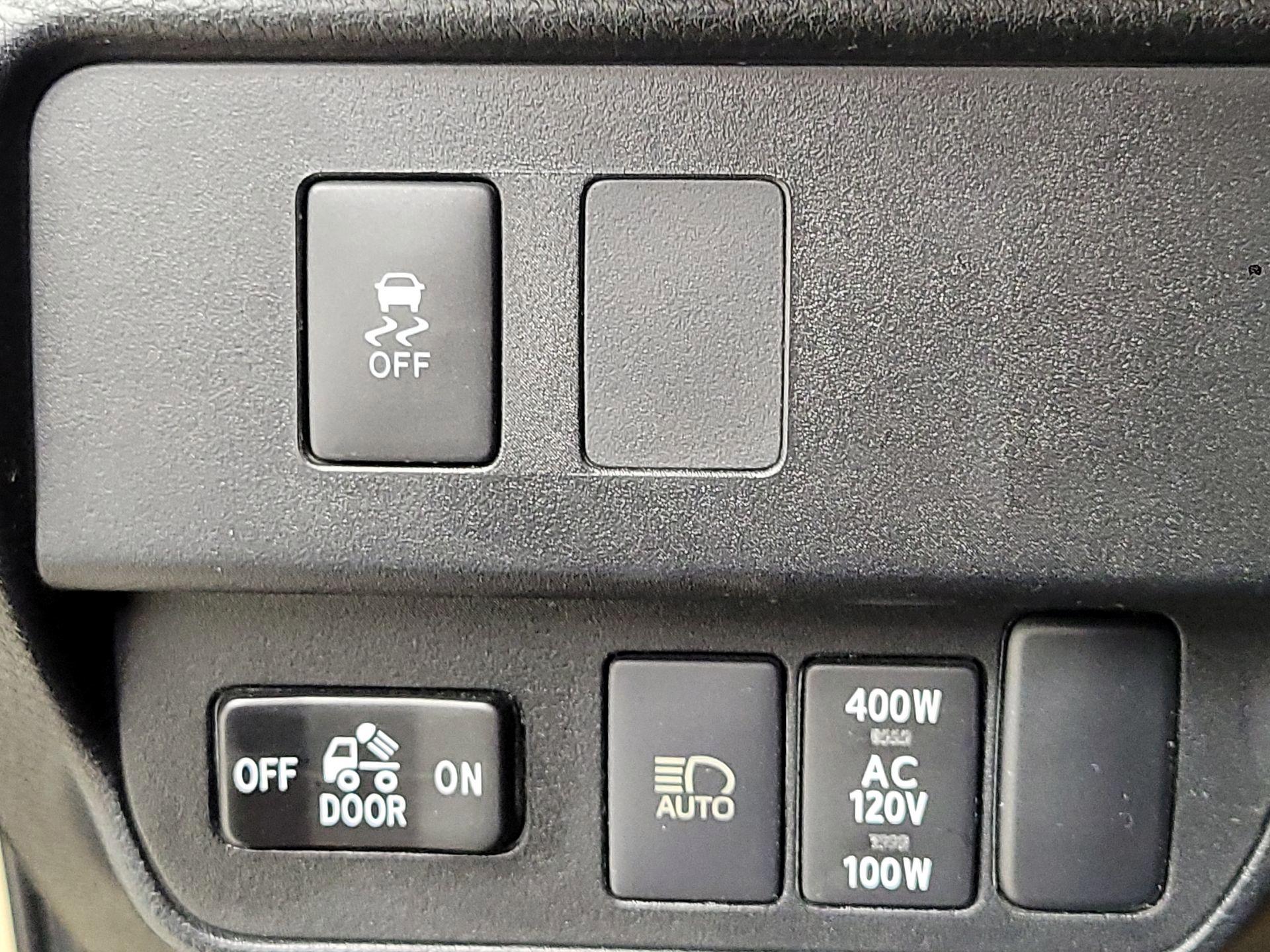 Thumbnail: 2020 Toyota Tacoma - 13