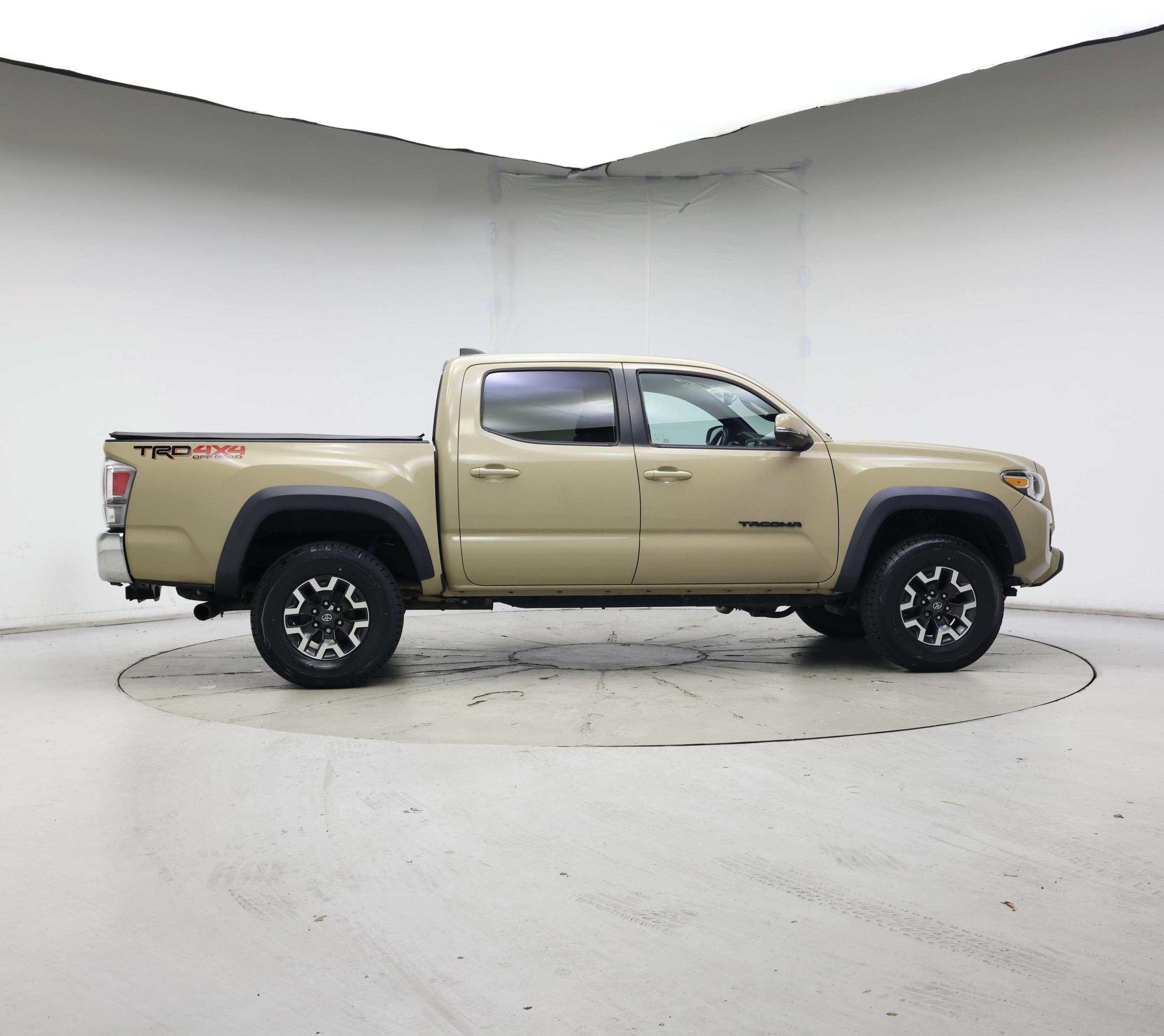 Thumbnail: 2020 Toyota Tacoma - 7