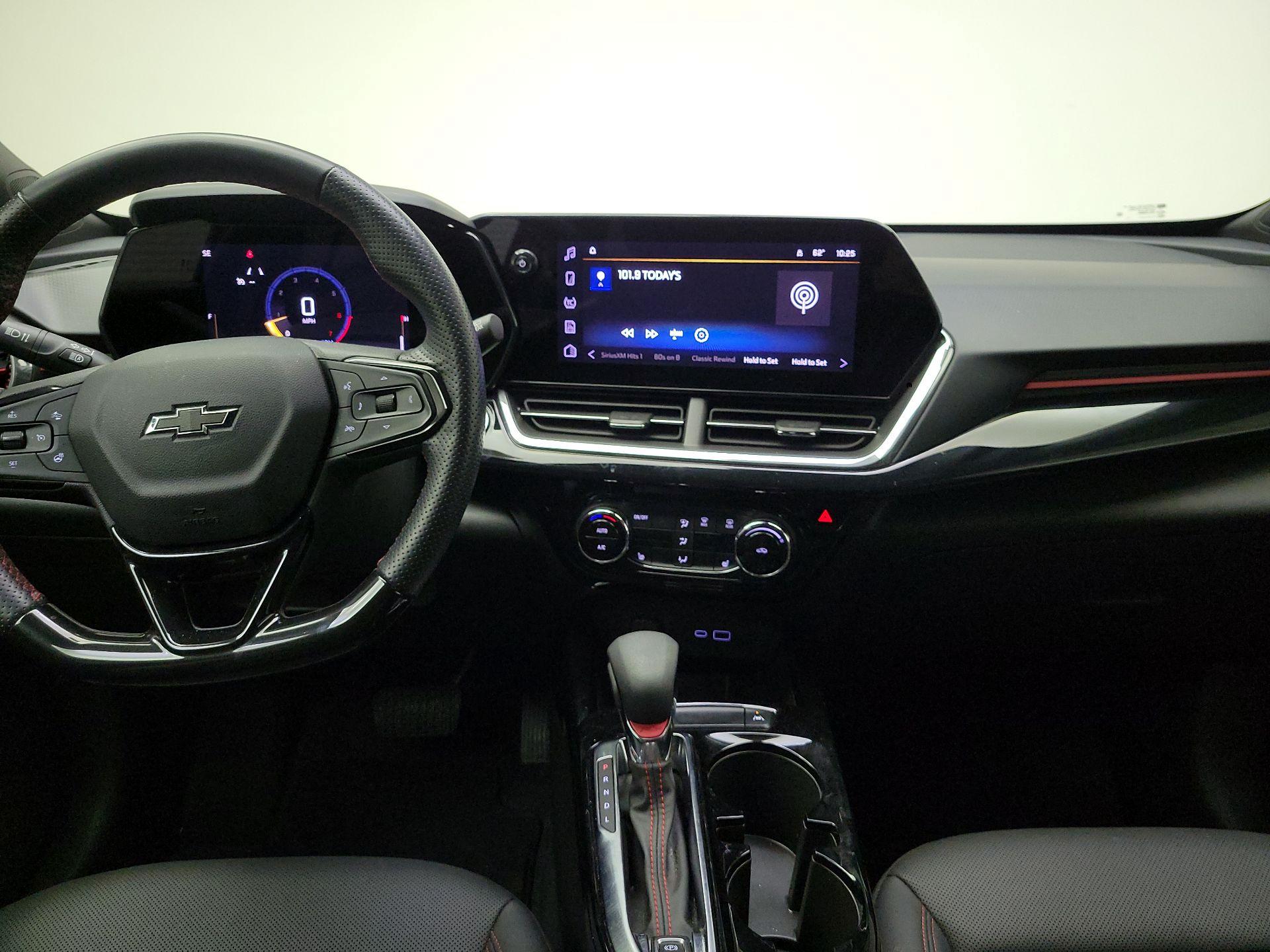 Thumbnail: 2024 Chevrolet Trax - 9