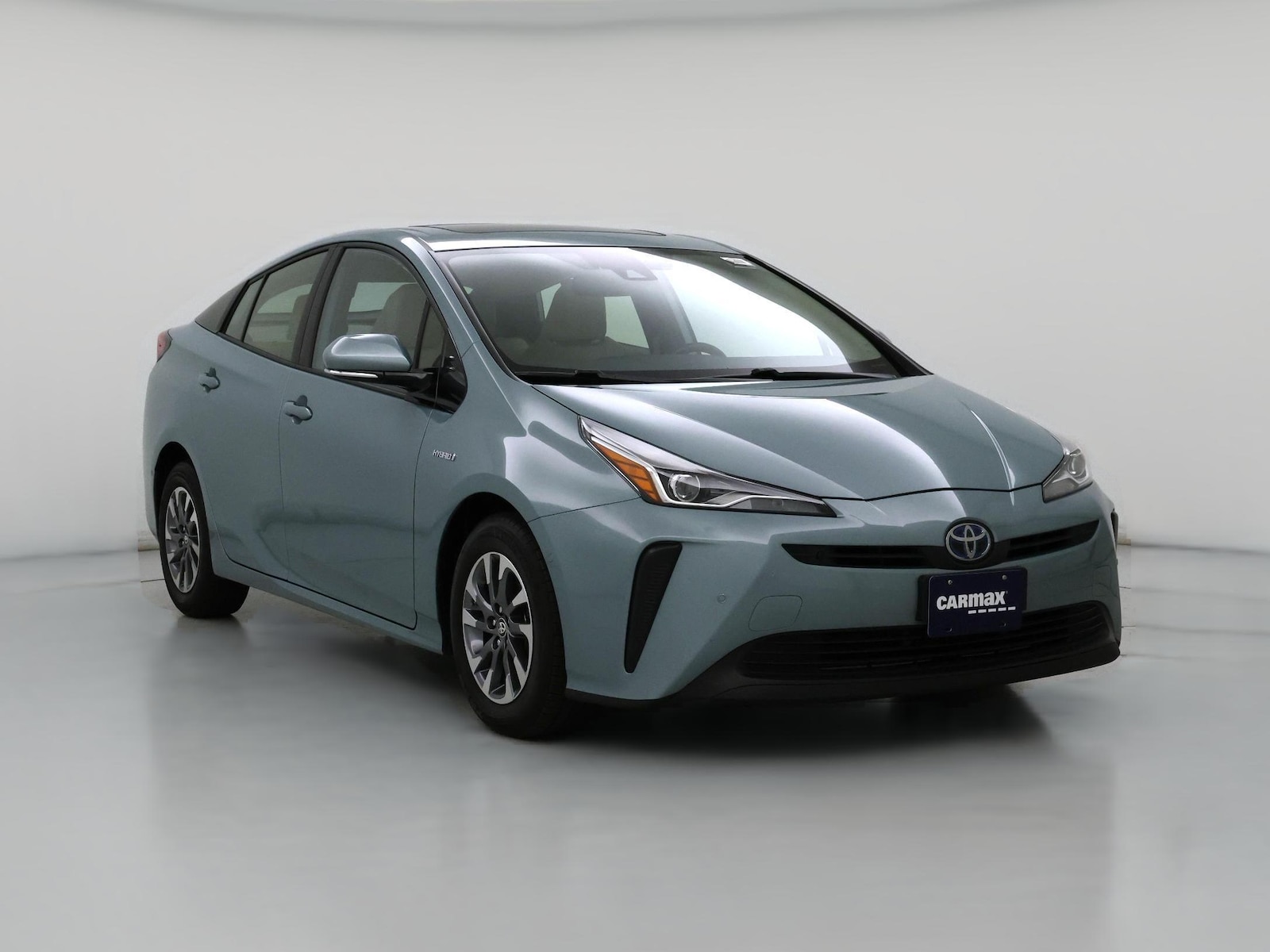 2019 Toyota Prius XLE