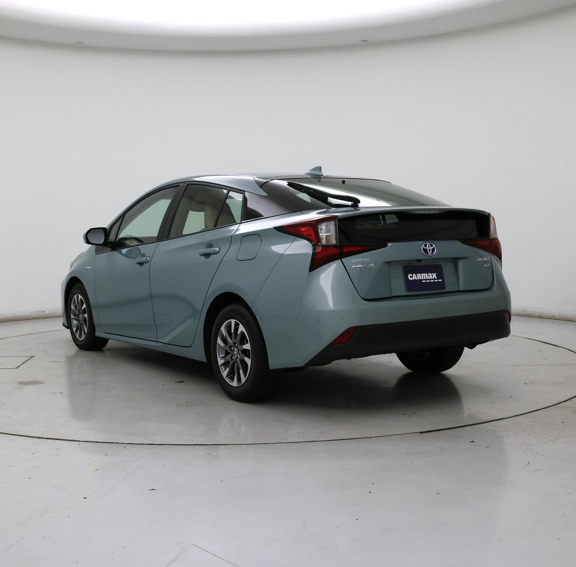 Thumbnail: 2019 Toyota Prius - 2