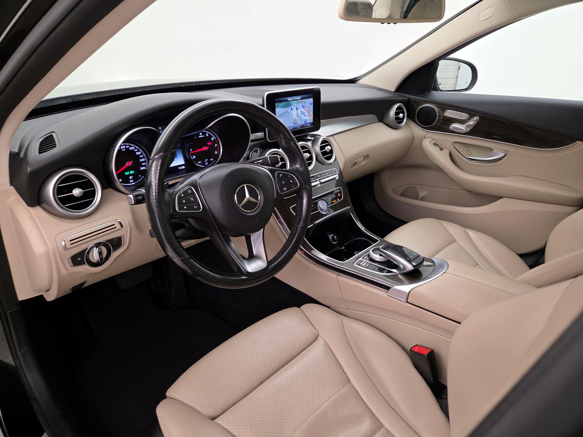 Thumbnail: 2016 Mercedes-Benz C-Class - 11
