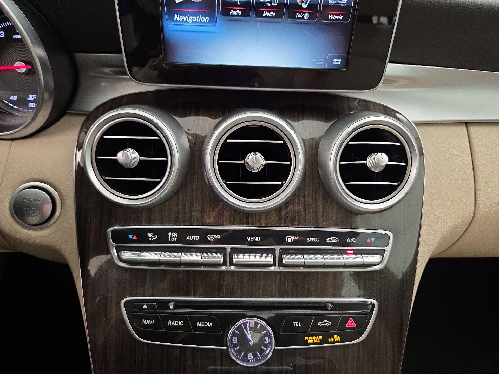 Thumbnail: 2016 Mercedes-Benz C-Class - 17