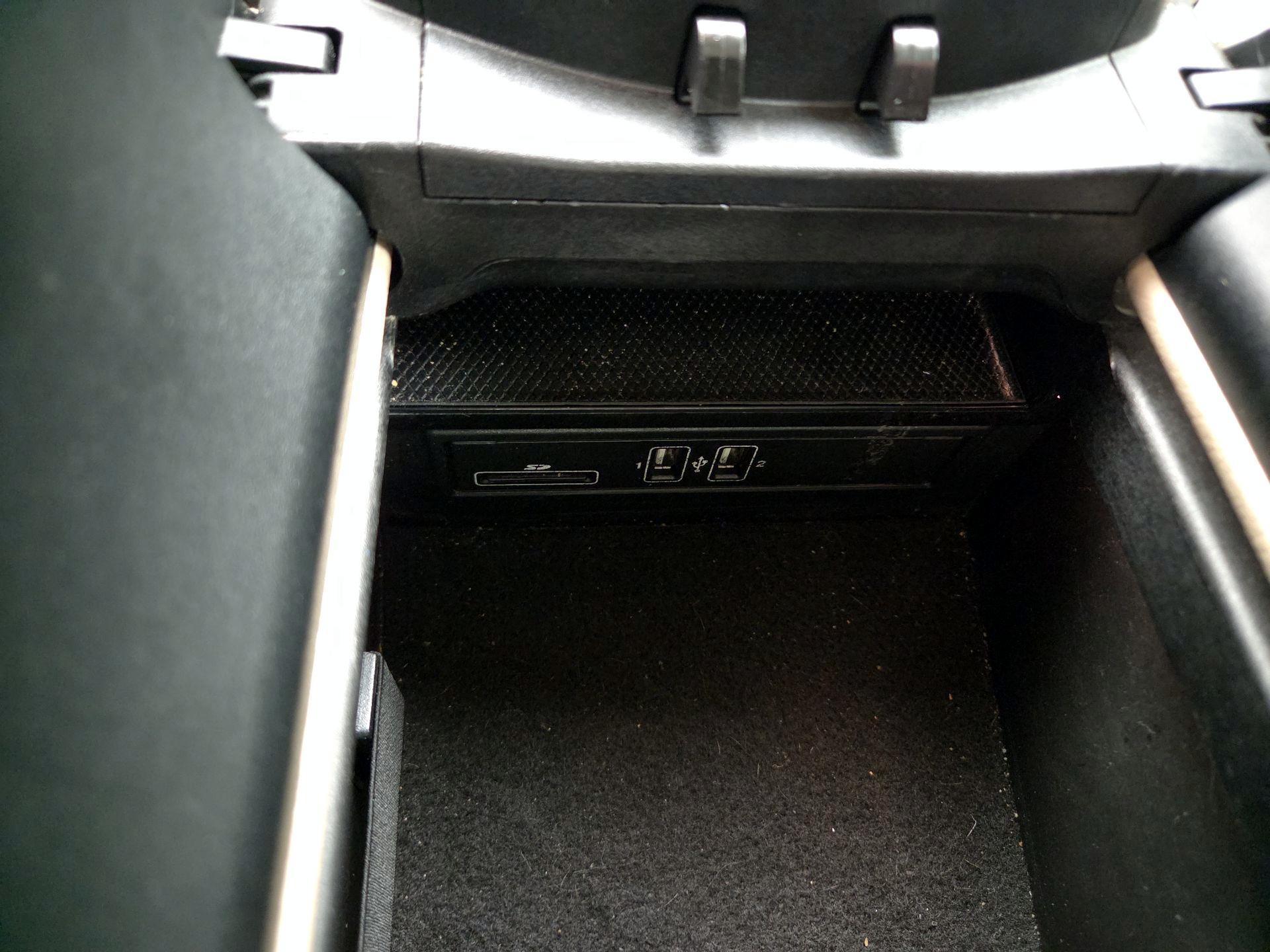 Thumbnail: 2016 Mercedes-Benz C-Class - 19