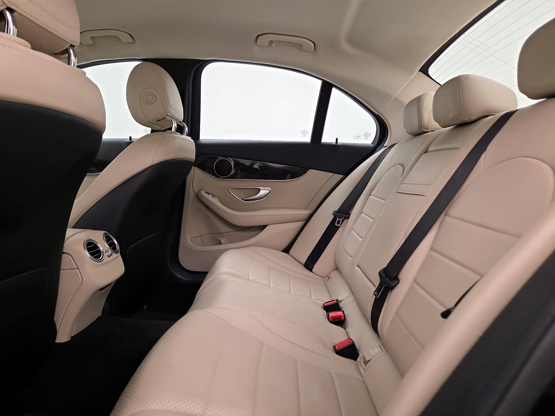 Thumbnail: 2016 Mercedes-Benz C-Class - 20