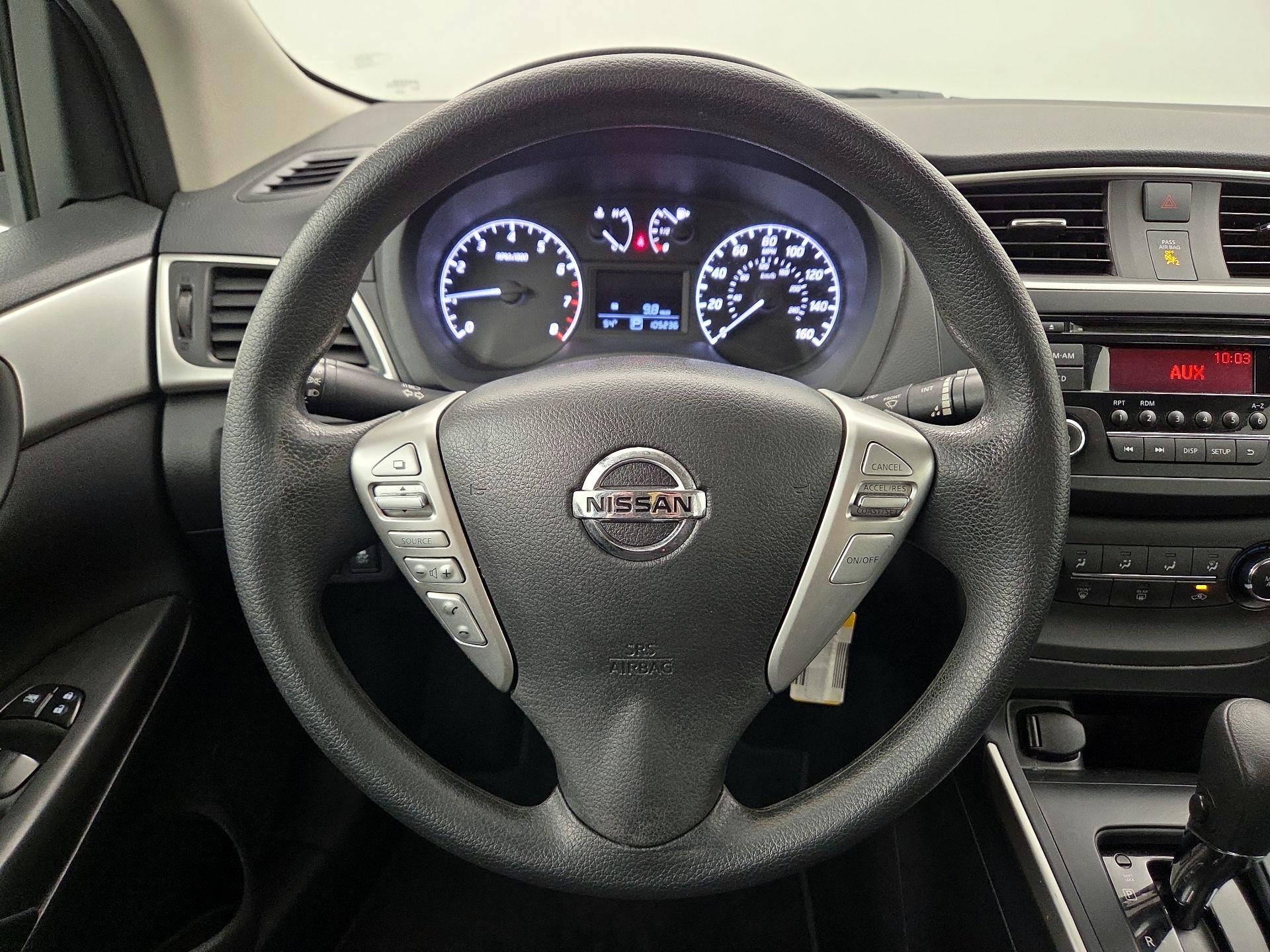 Thumbnail: 2017 Nissan Sentra - 10